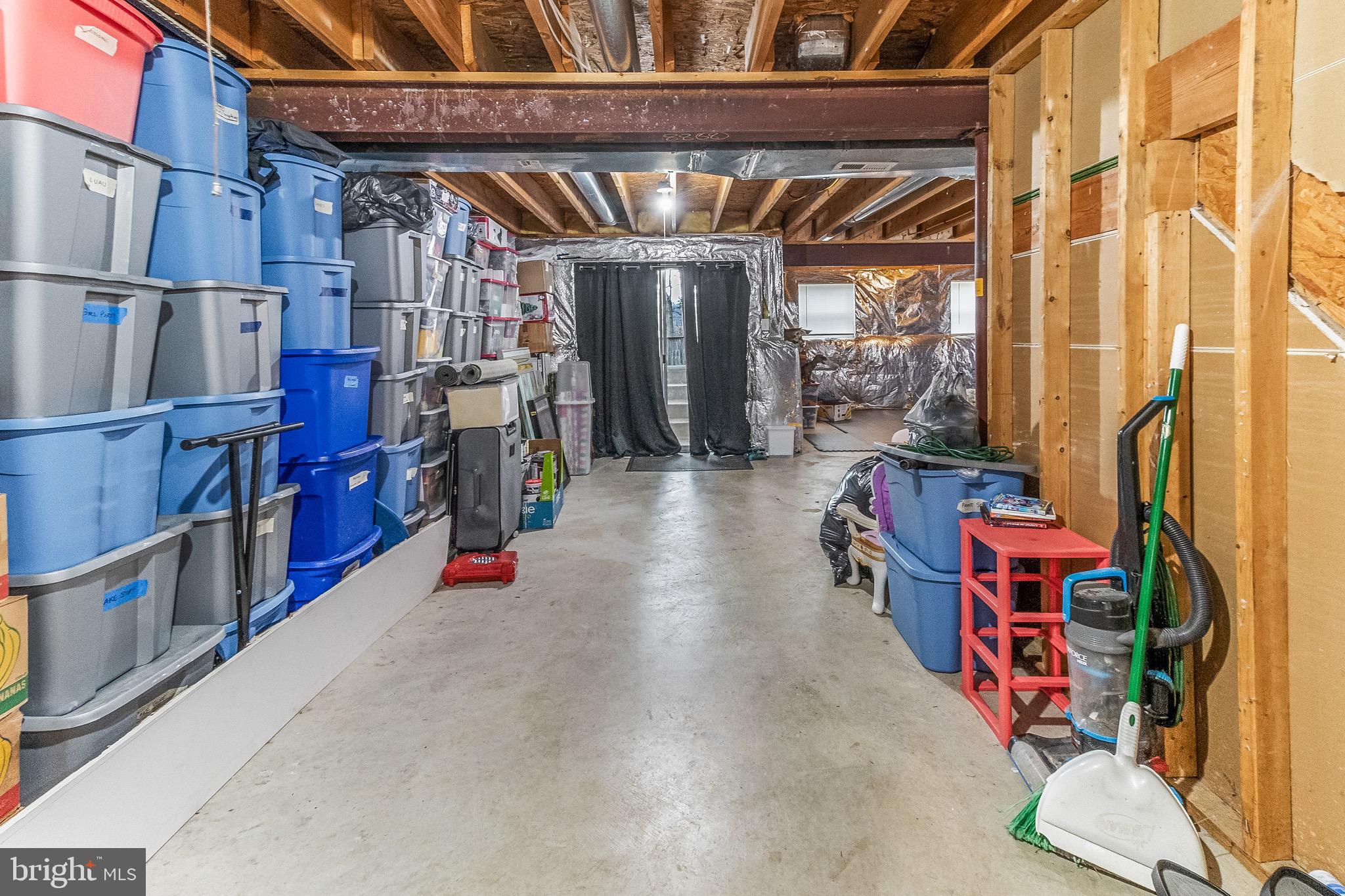 LAUREL RIDGE - Residential