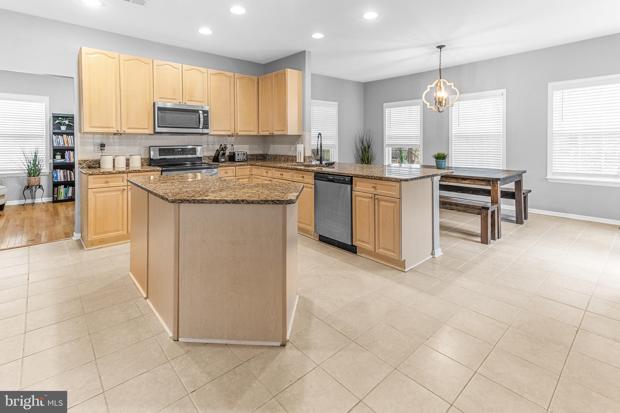 LAUREL RIDGE - Residential