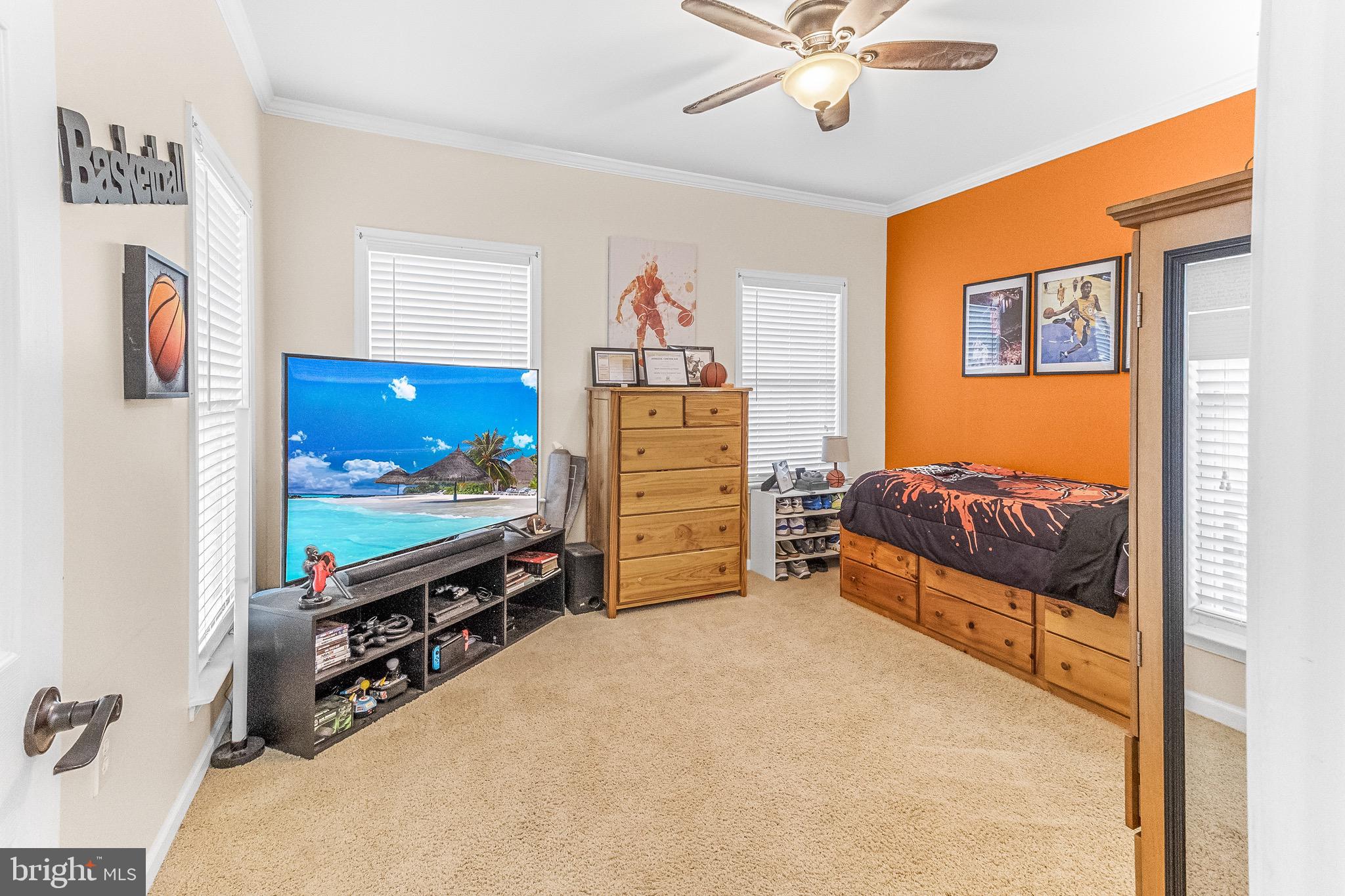 LAUREL RIDGE - Residential