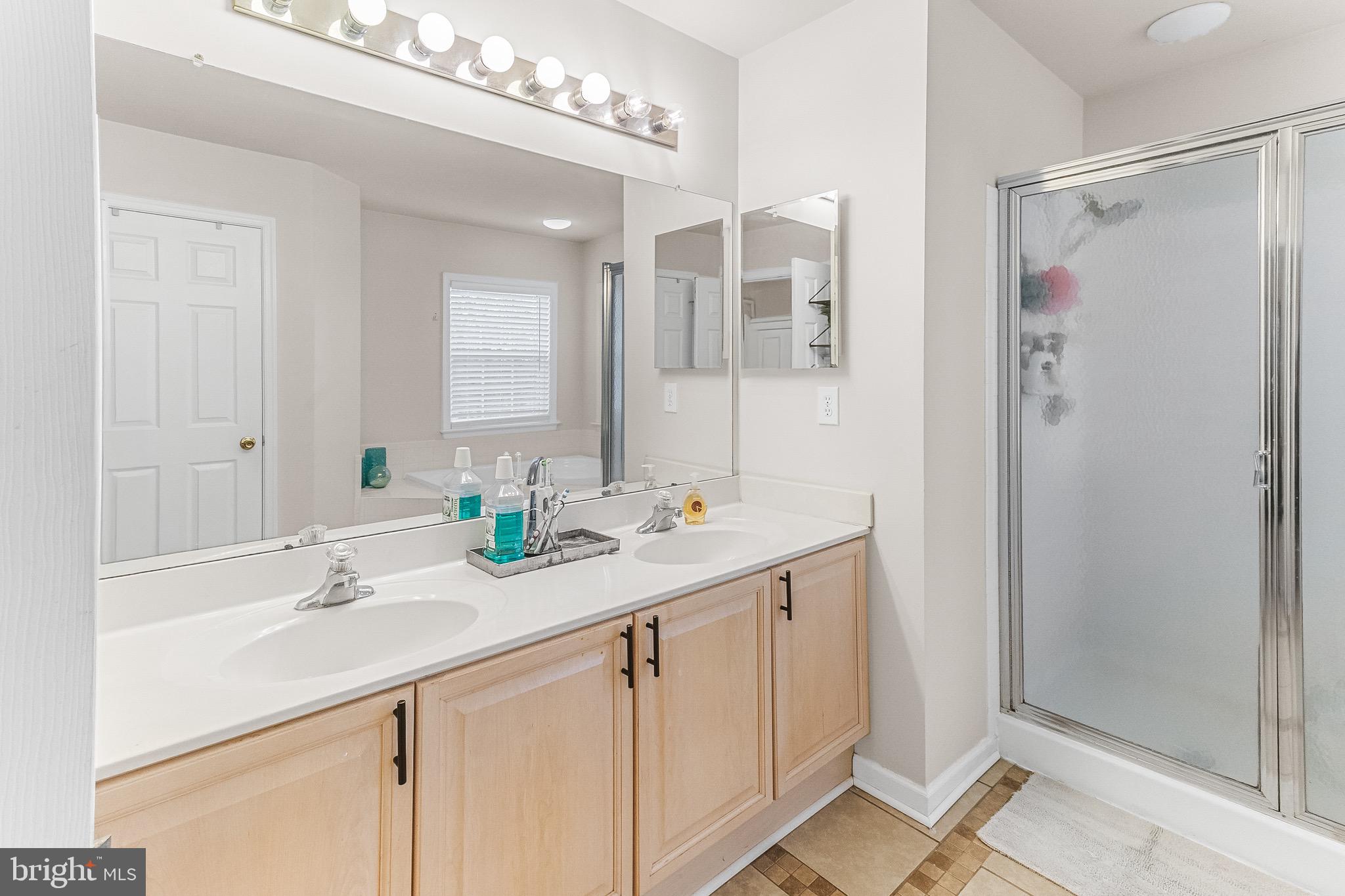 LAUREL RIDGE - Residential