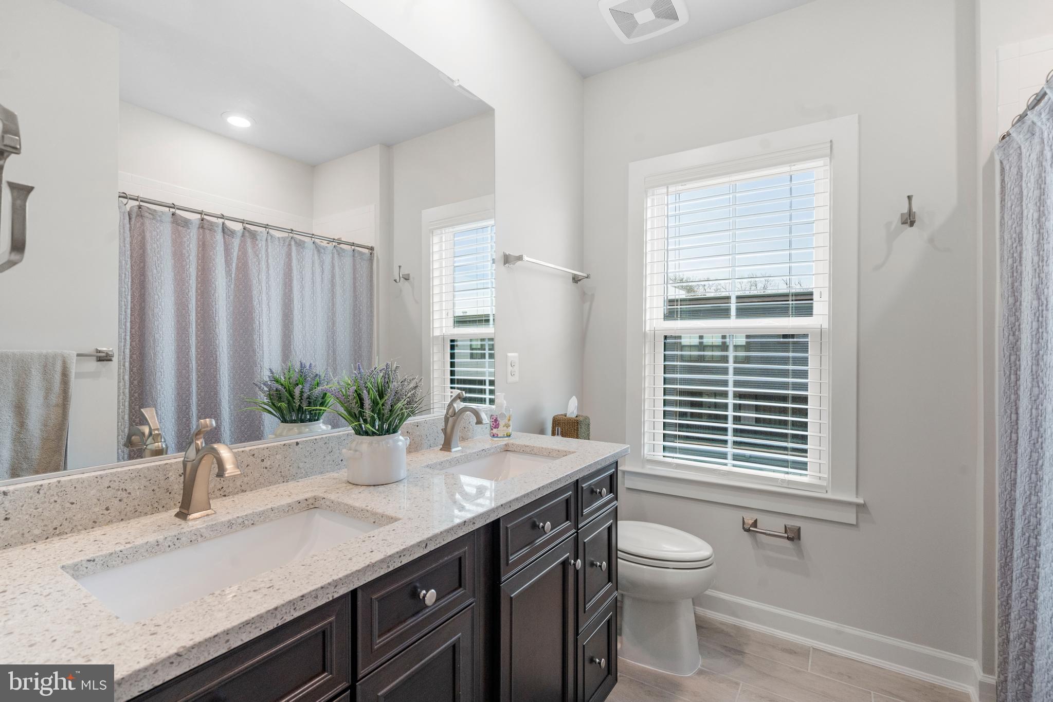 WOODLAND PARK - Residential