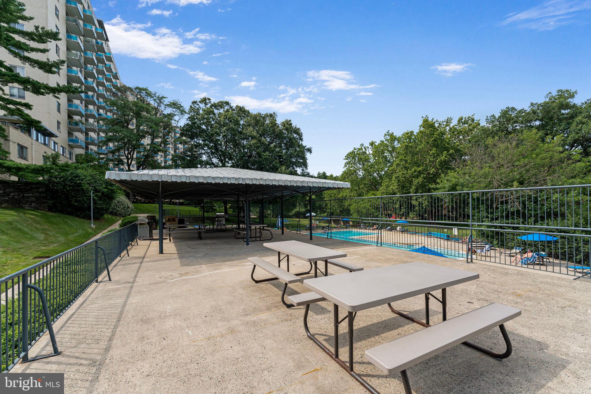 GROSVENOR PARK - Residential