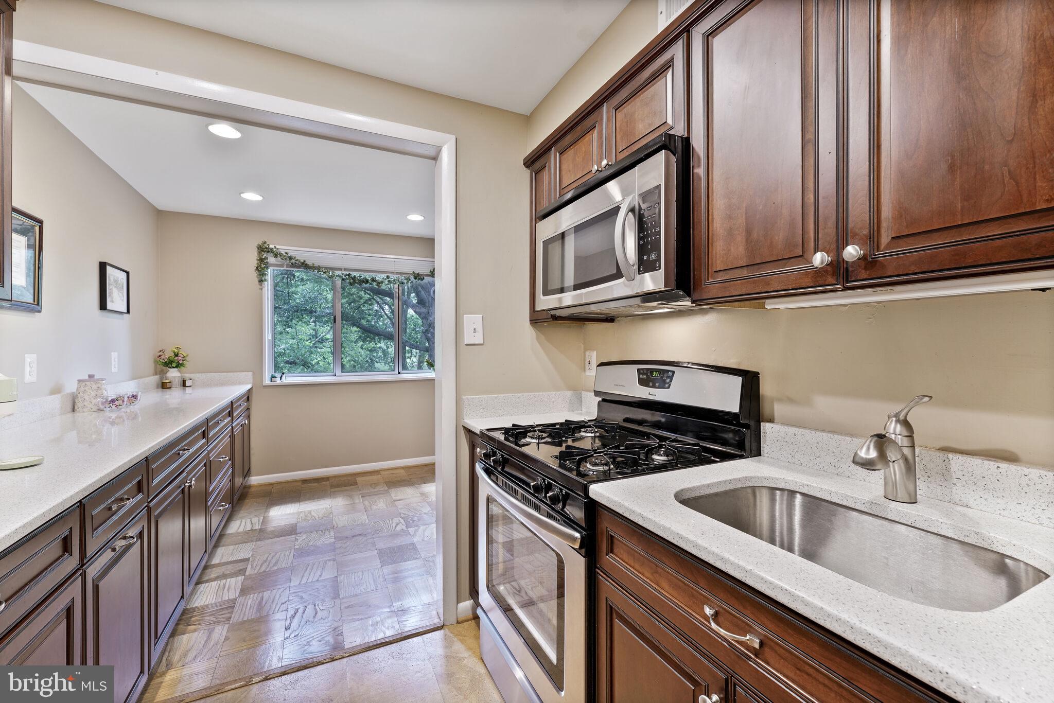 GROSVENOR PARK - Residential