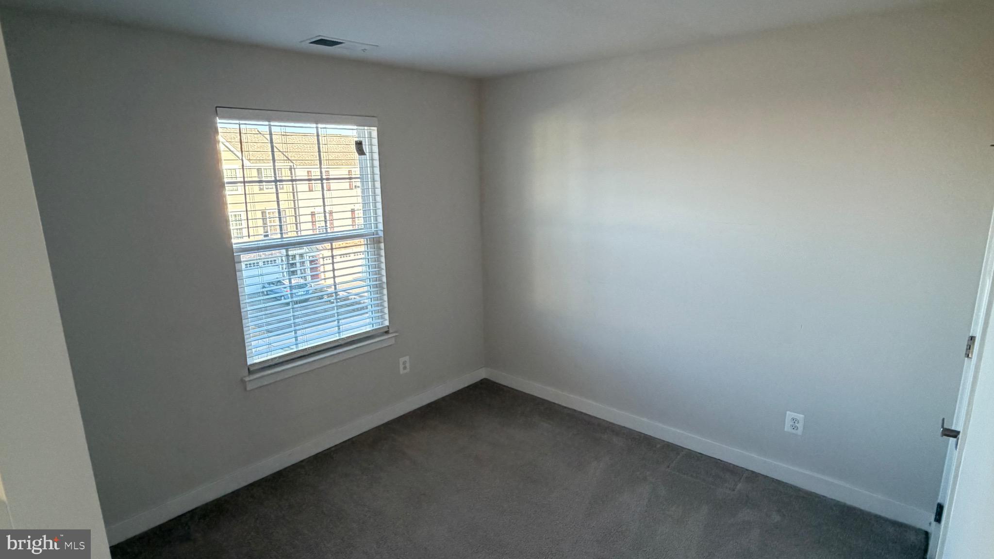 CHESTNUT HILL PRESERVES - Residential