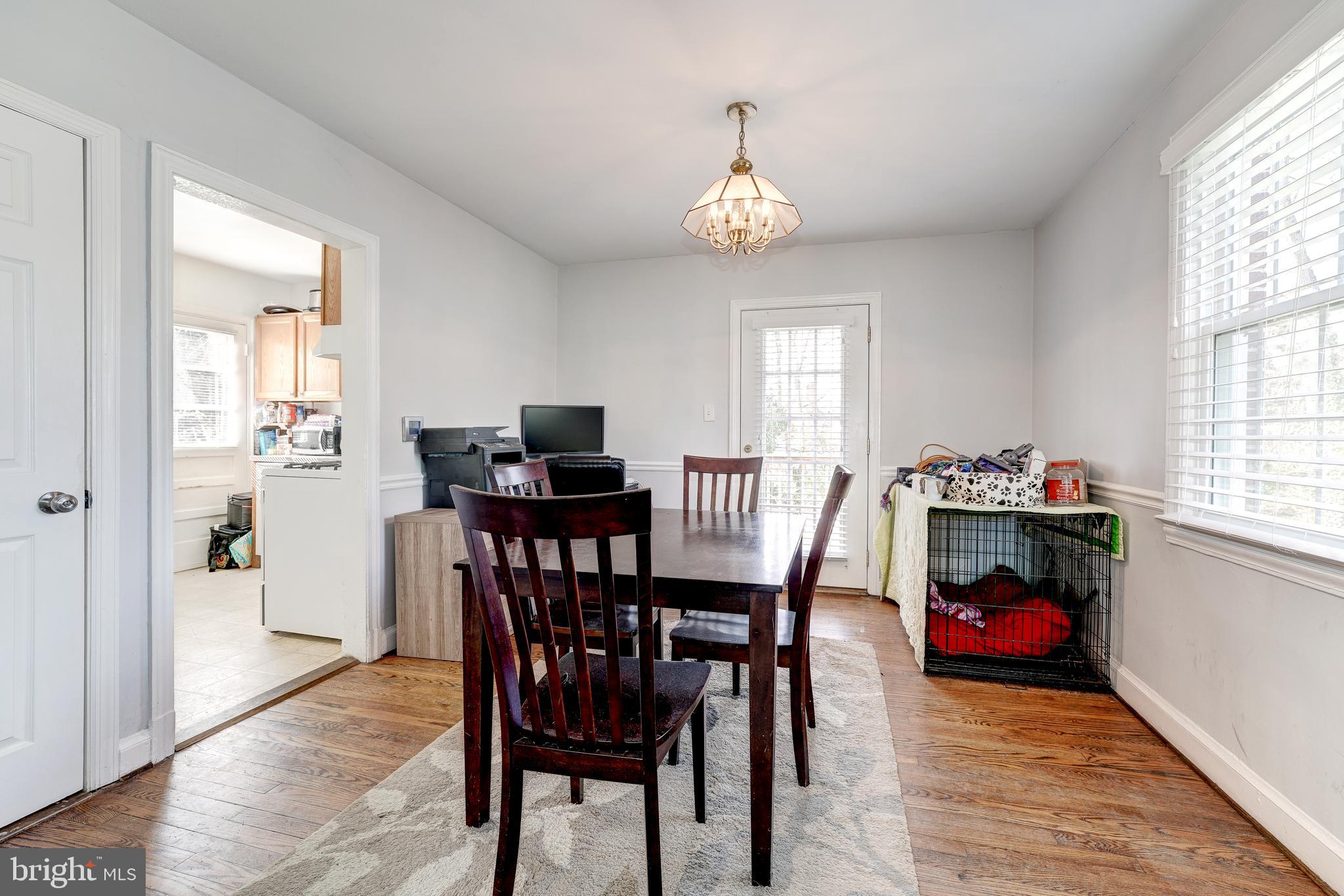 BRANDON VILLAGE - Residential Lease