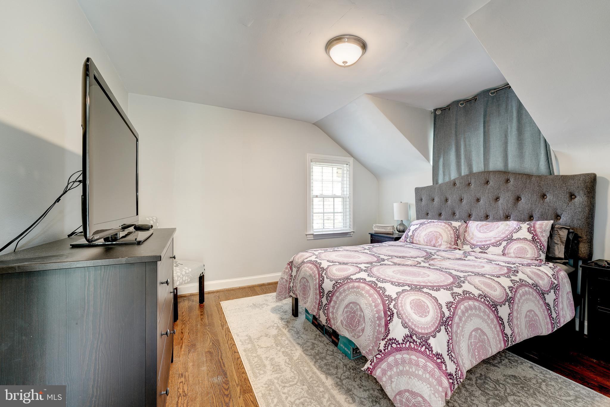 BRANDON VILLAGE - Residential Lease