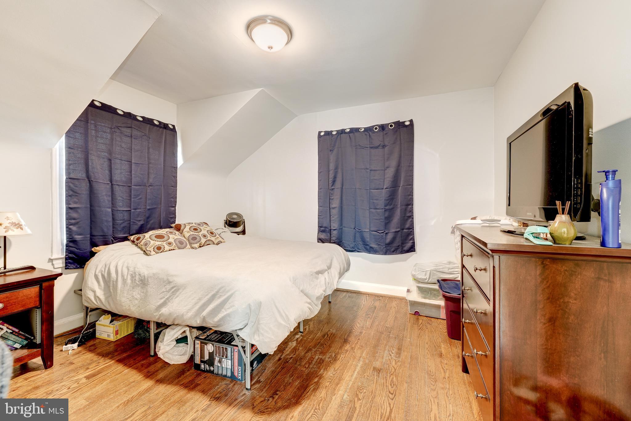 BRANDON VILLAGE - Residential Lease