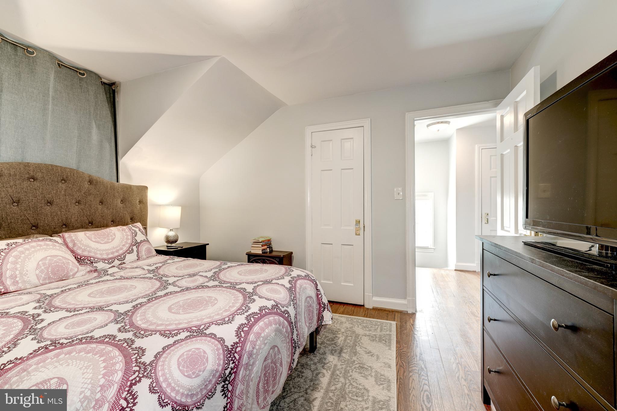 BRANDON VILLAGE - Residential Lease