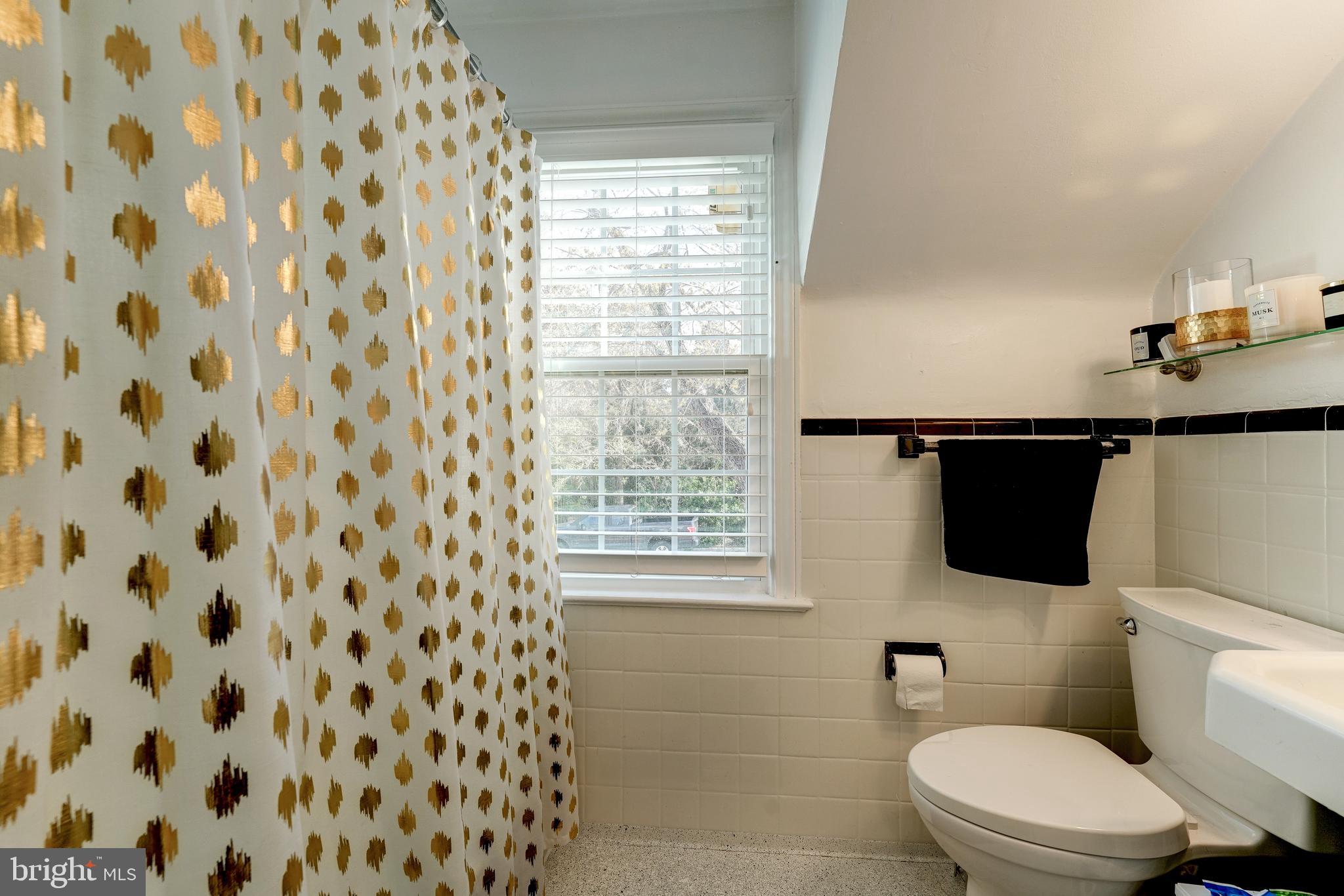 BRANDON VILLAGE - Residential Lease