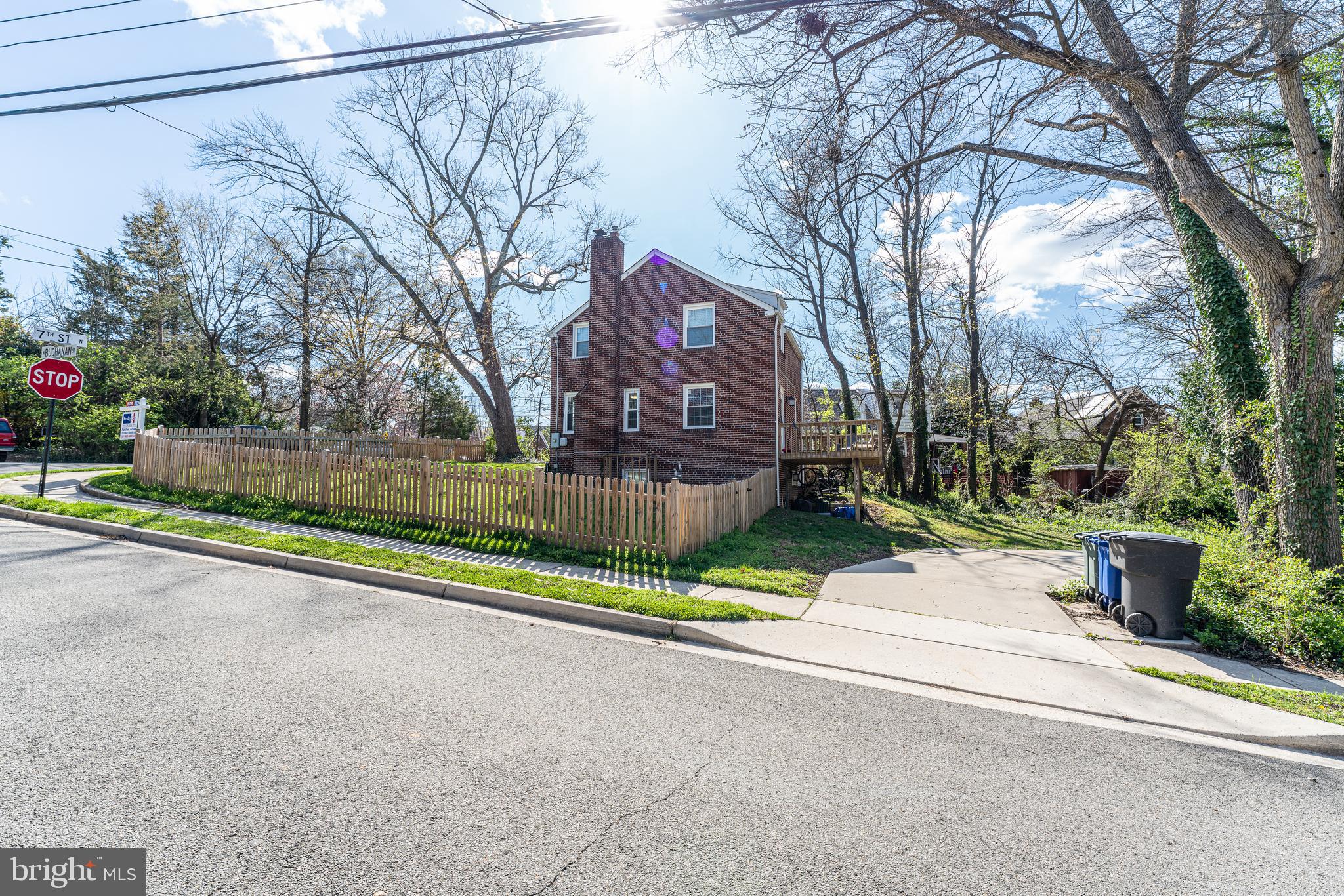 BRANDON VILLAGE - Residential Lease