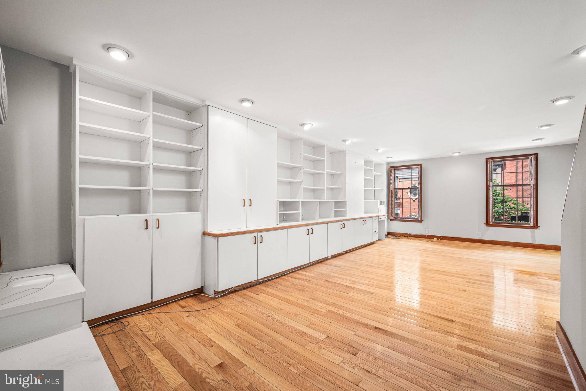 241 S 23RD STREET 2ND FLR