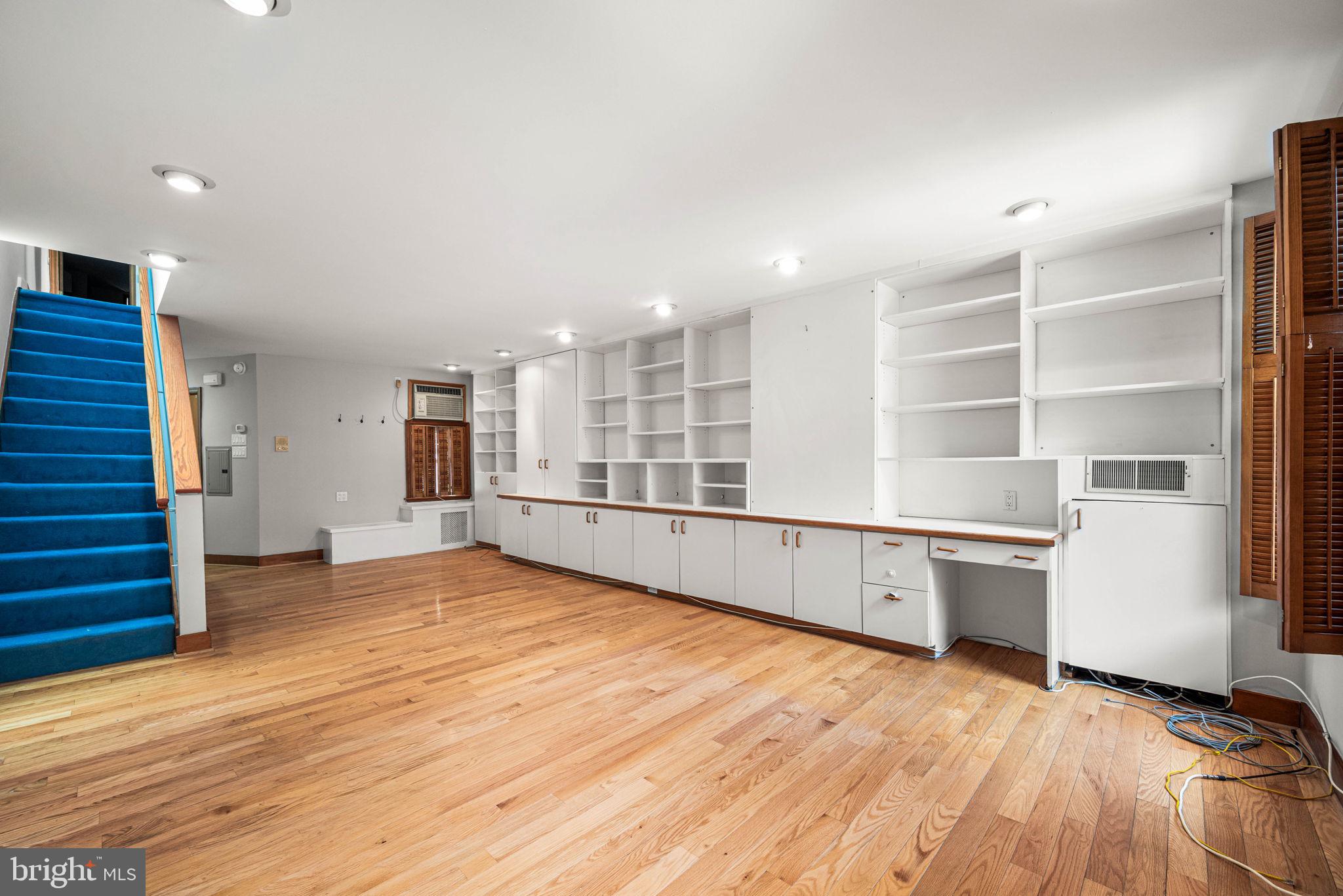 241 S 23RD STREET 2ND FLR