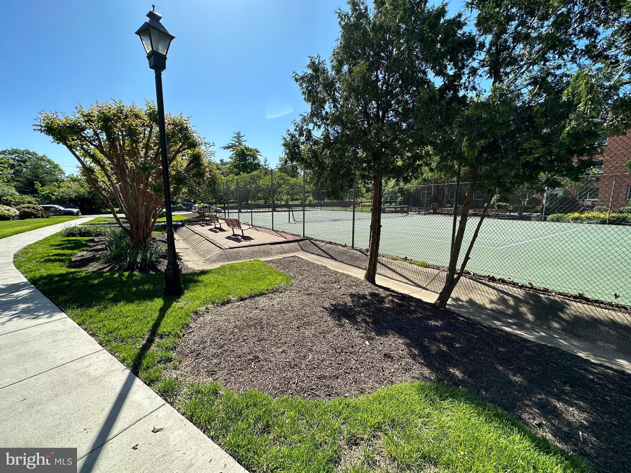 POTOWMACK CROSSING - Residential