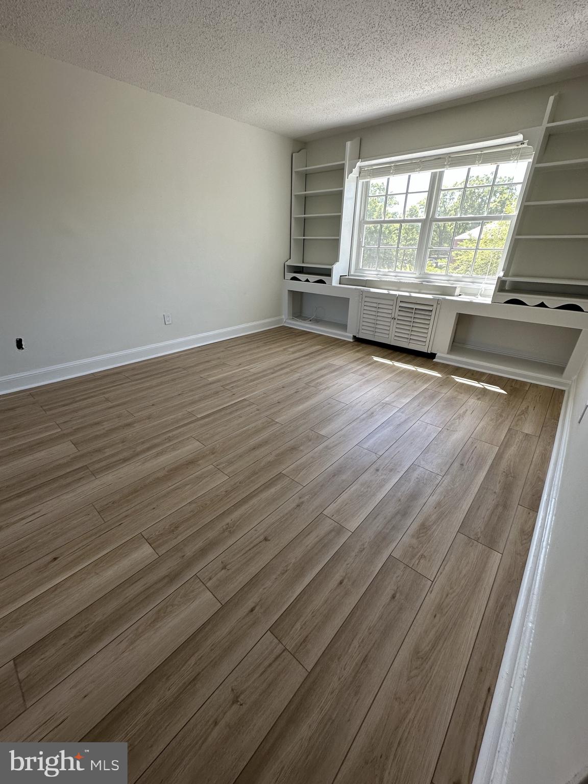 POTOWMACK CROSSING - Residential