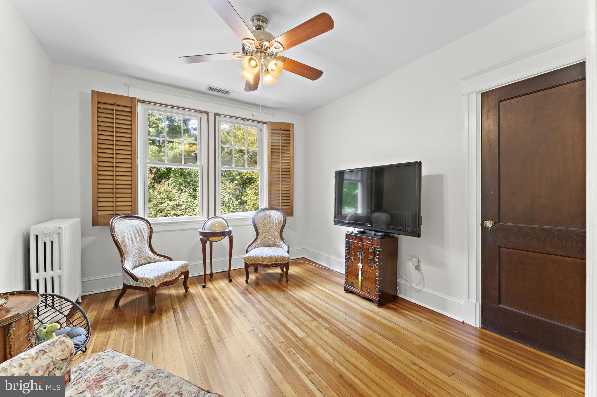 CHEVY CHASE - Residential