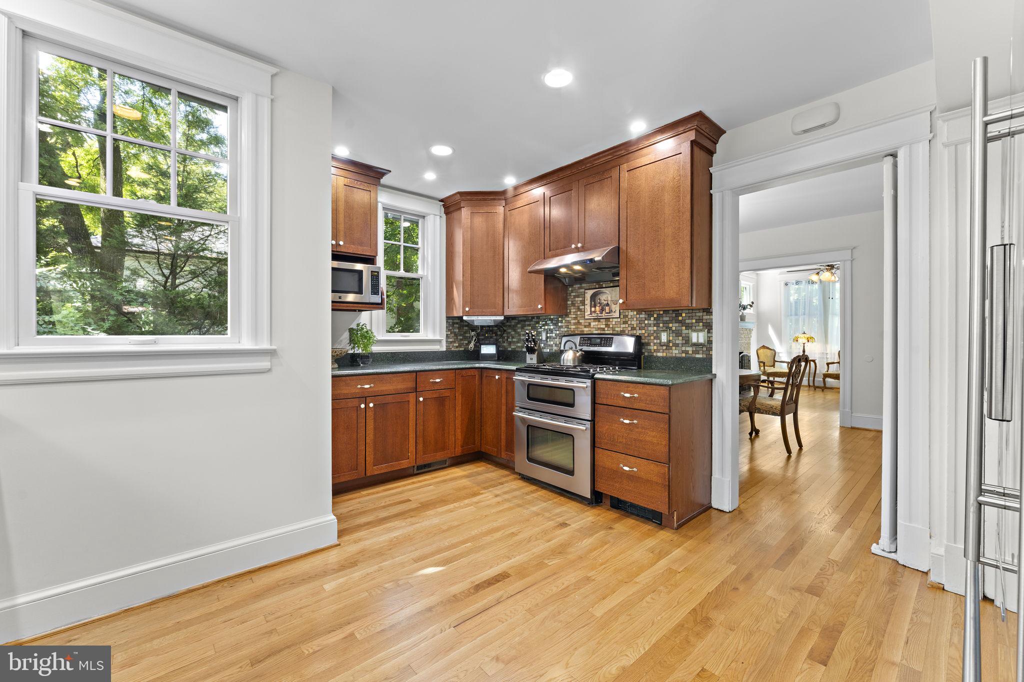 CHEVY CHASE - Residential