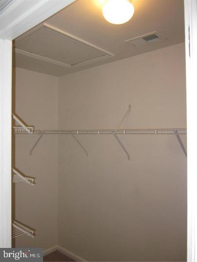 COLLEGE PARKWAY PLACE - Residential Lease