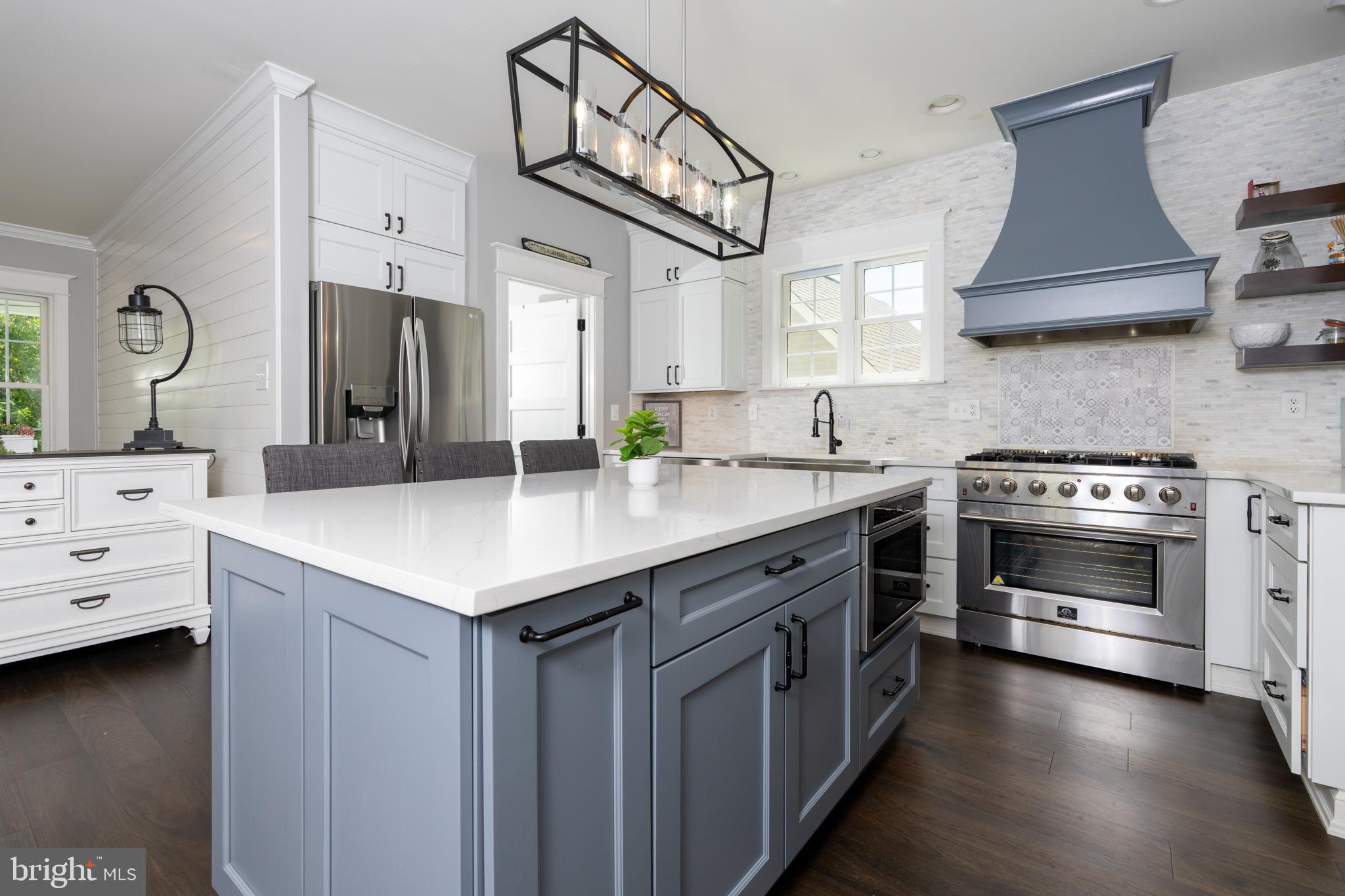 WEATHERSTONE - Residential