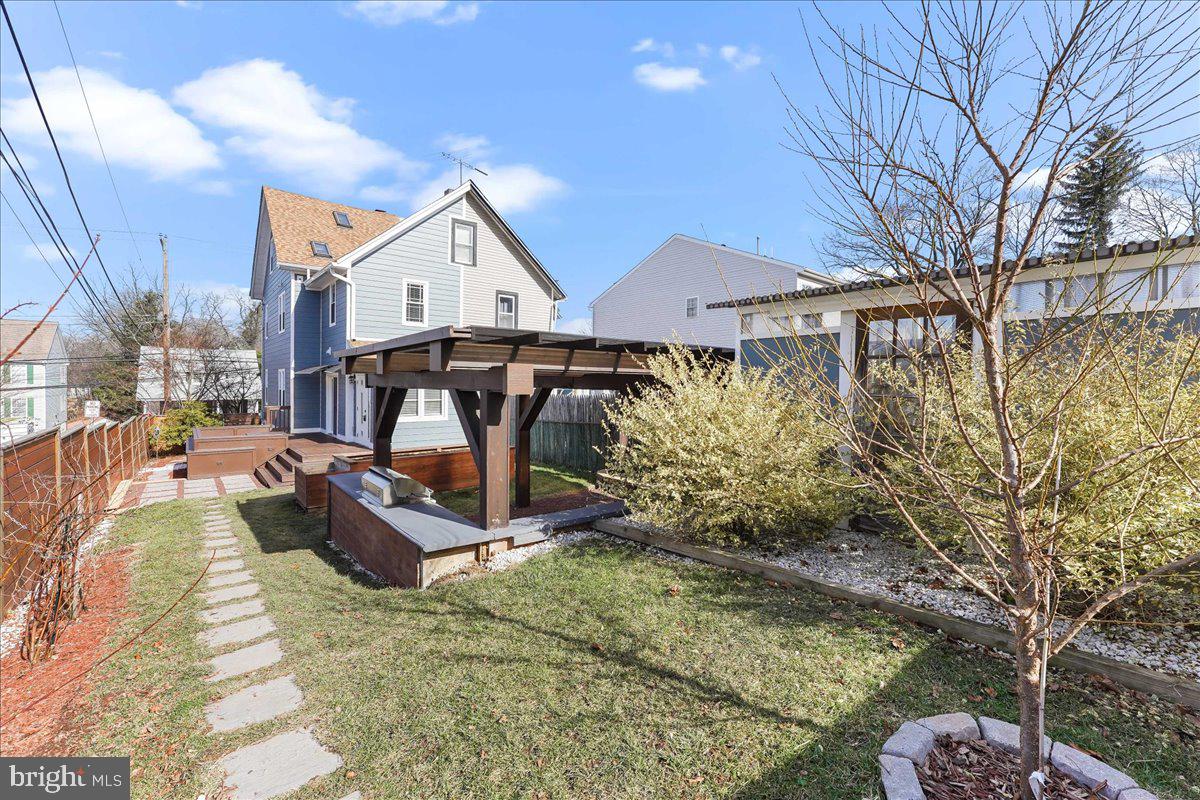 PAOLI GARDENS - Residential