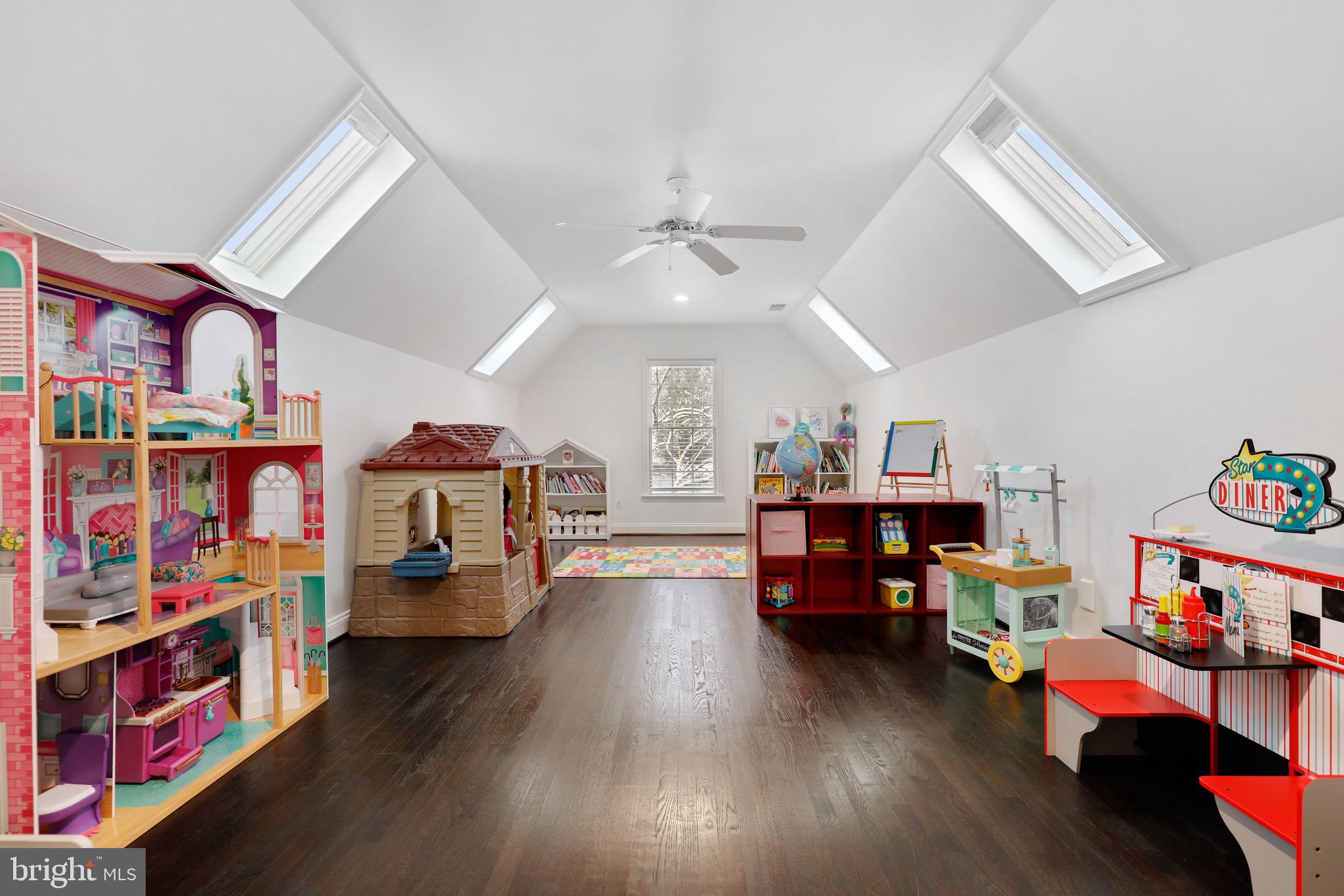 CAVES FOREST ESTATES - Residential