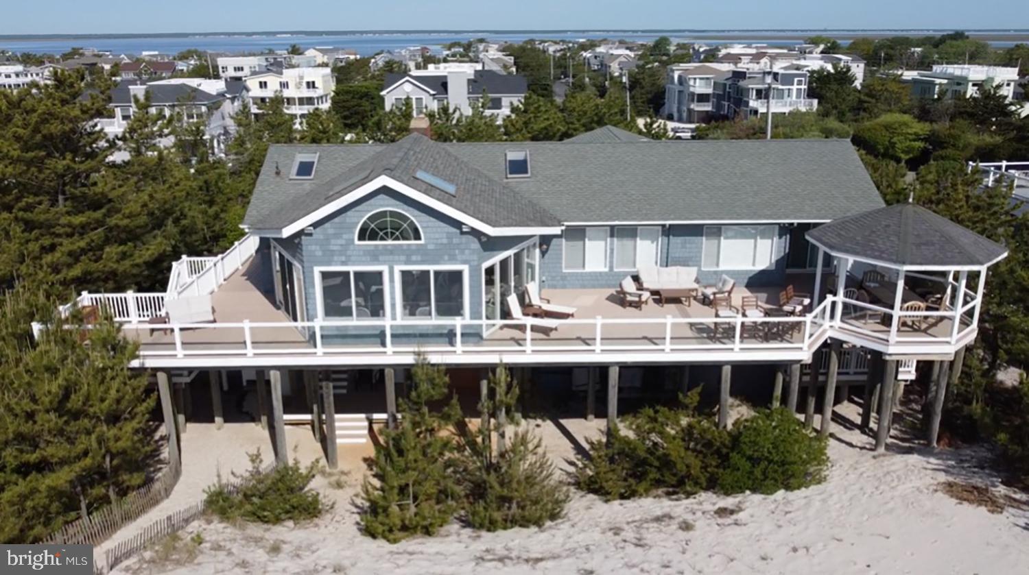 171-E LONG BEACH BLVD