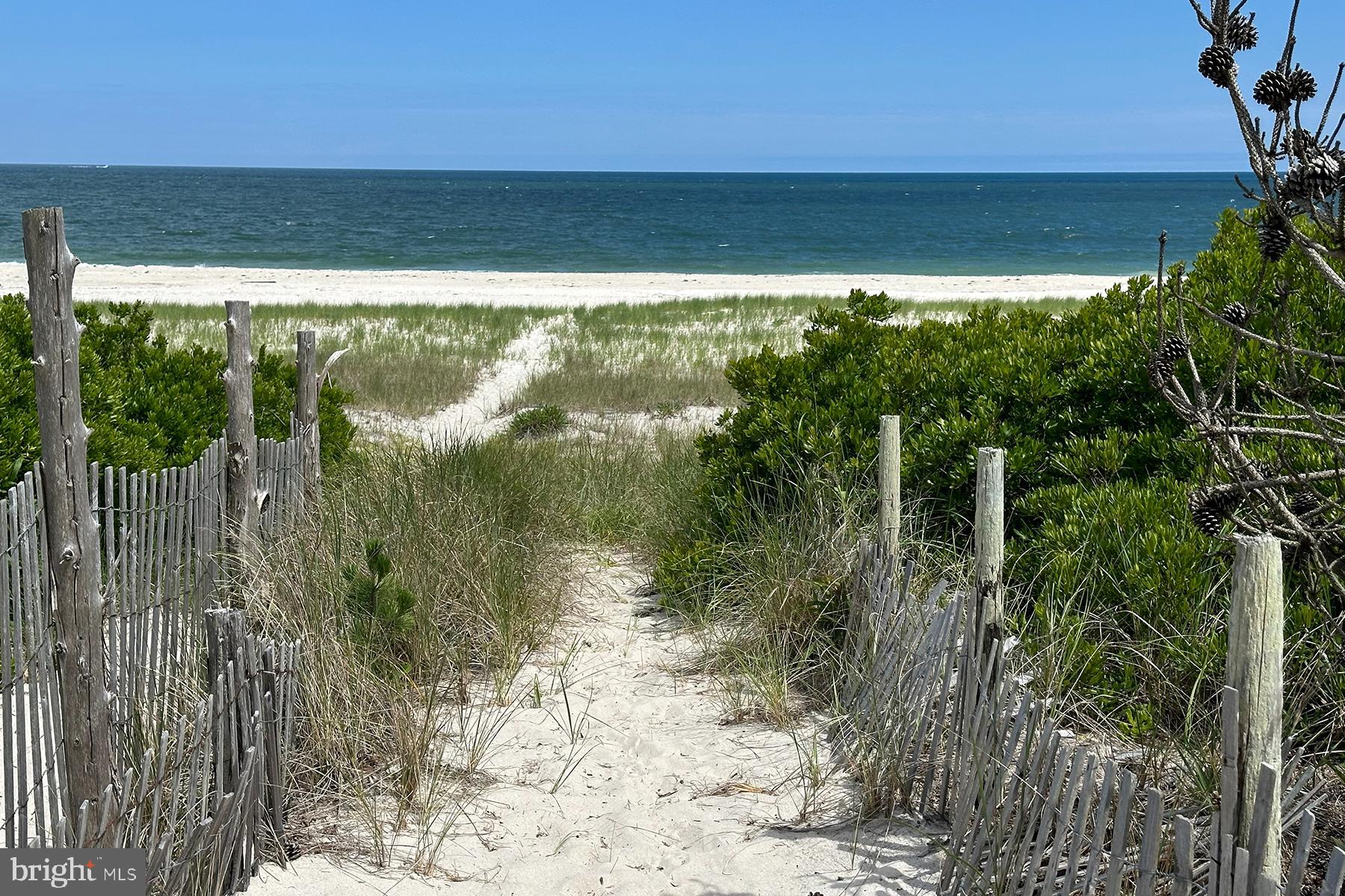 171-E LONG BEACH BLVD