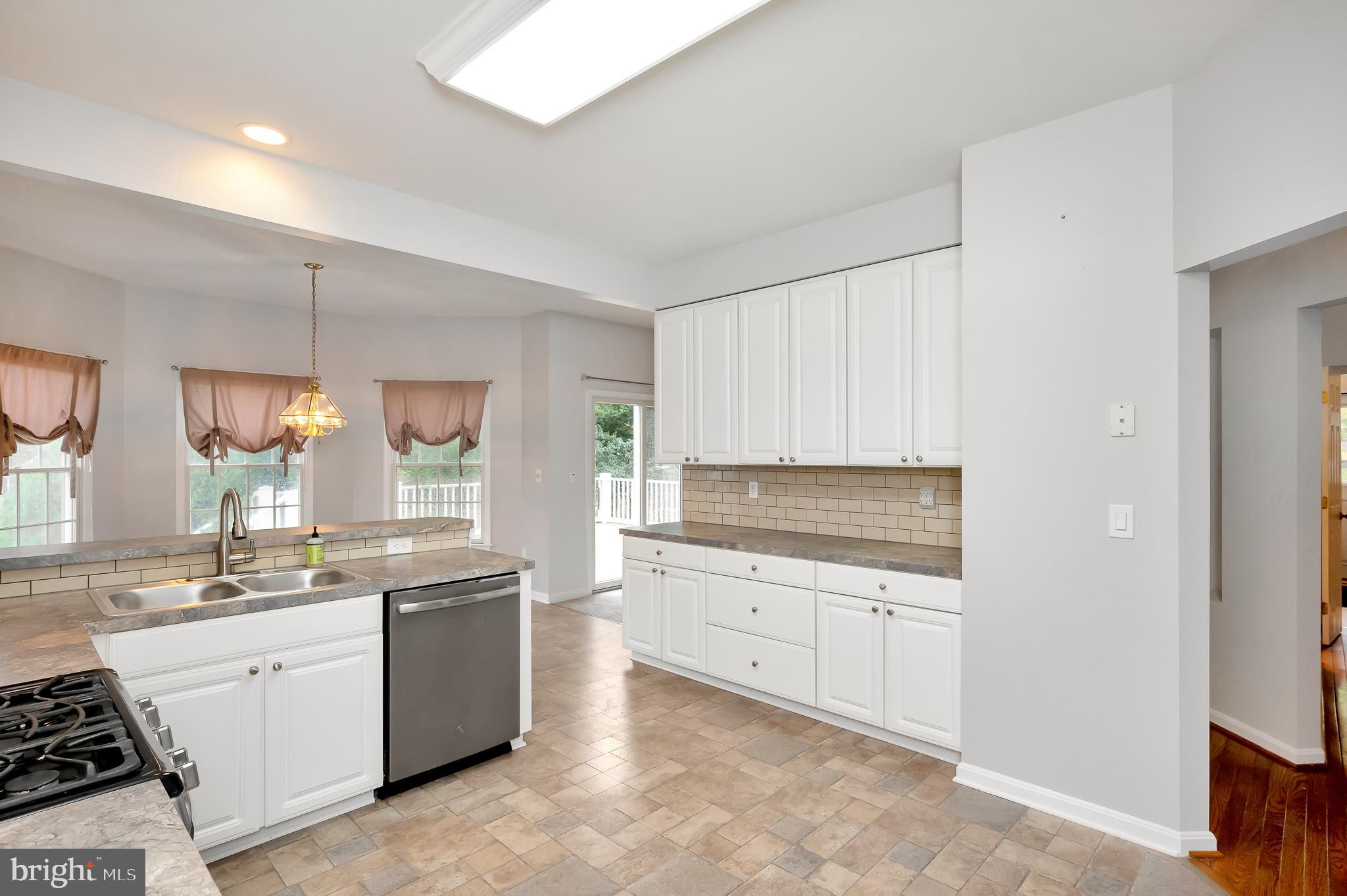 NORTH FOREST - Residential