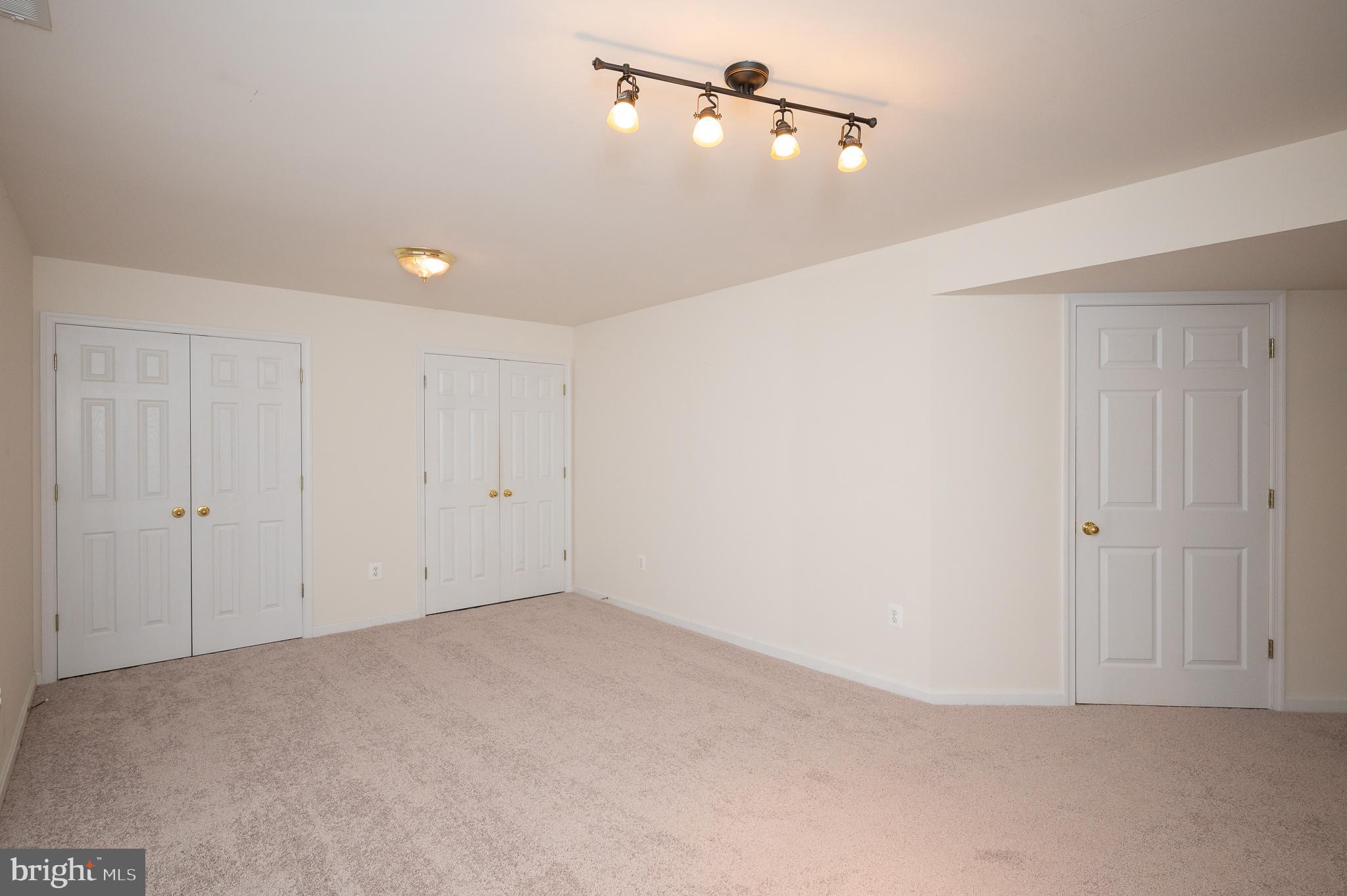 NORTH FOREST - Residential