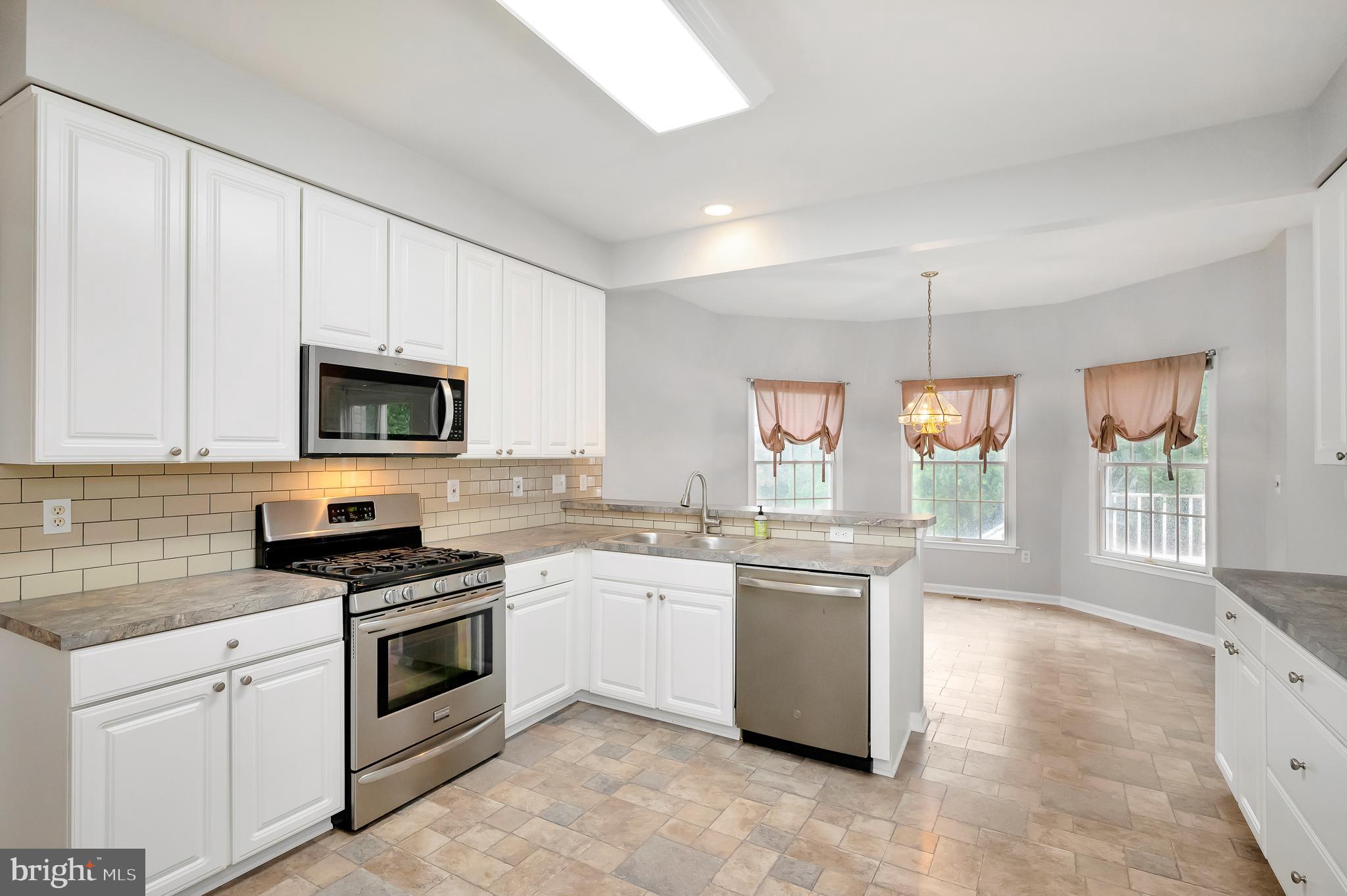 NORTH FOREST - Residential