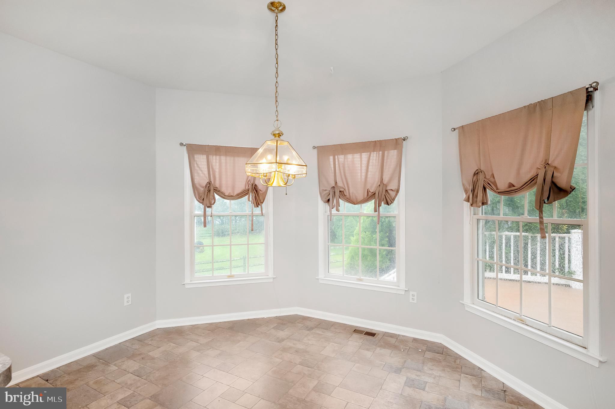 NORTH FOREST - Residential