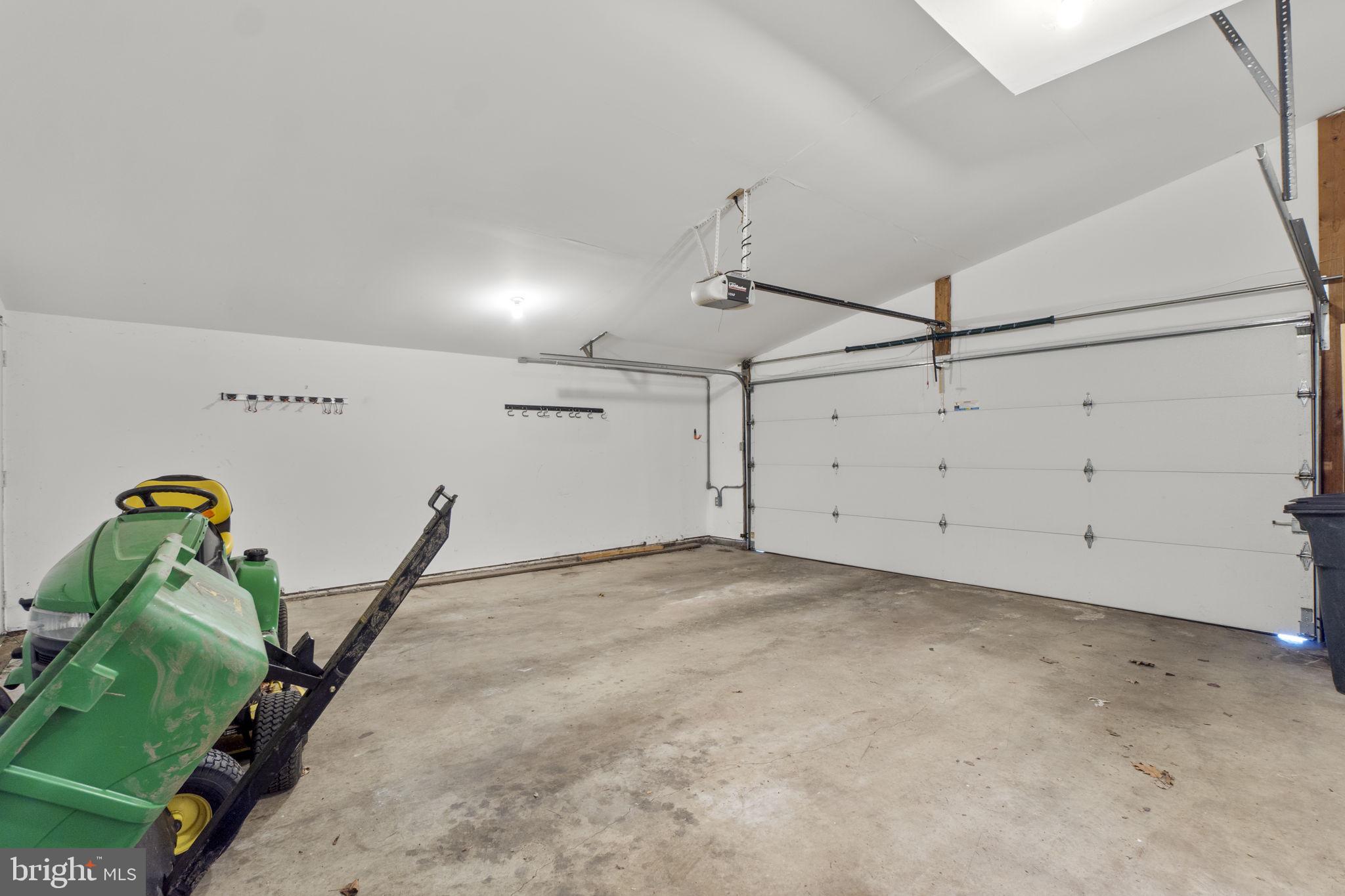 DORSET HILLS - Residential