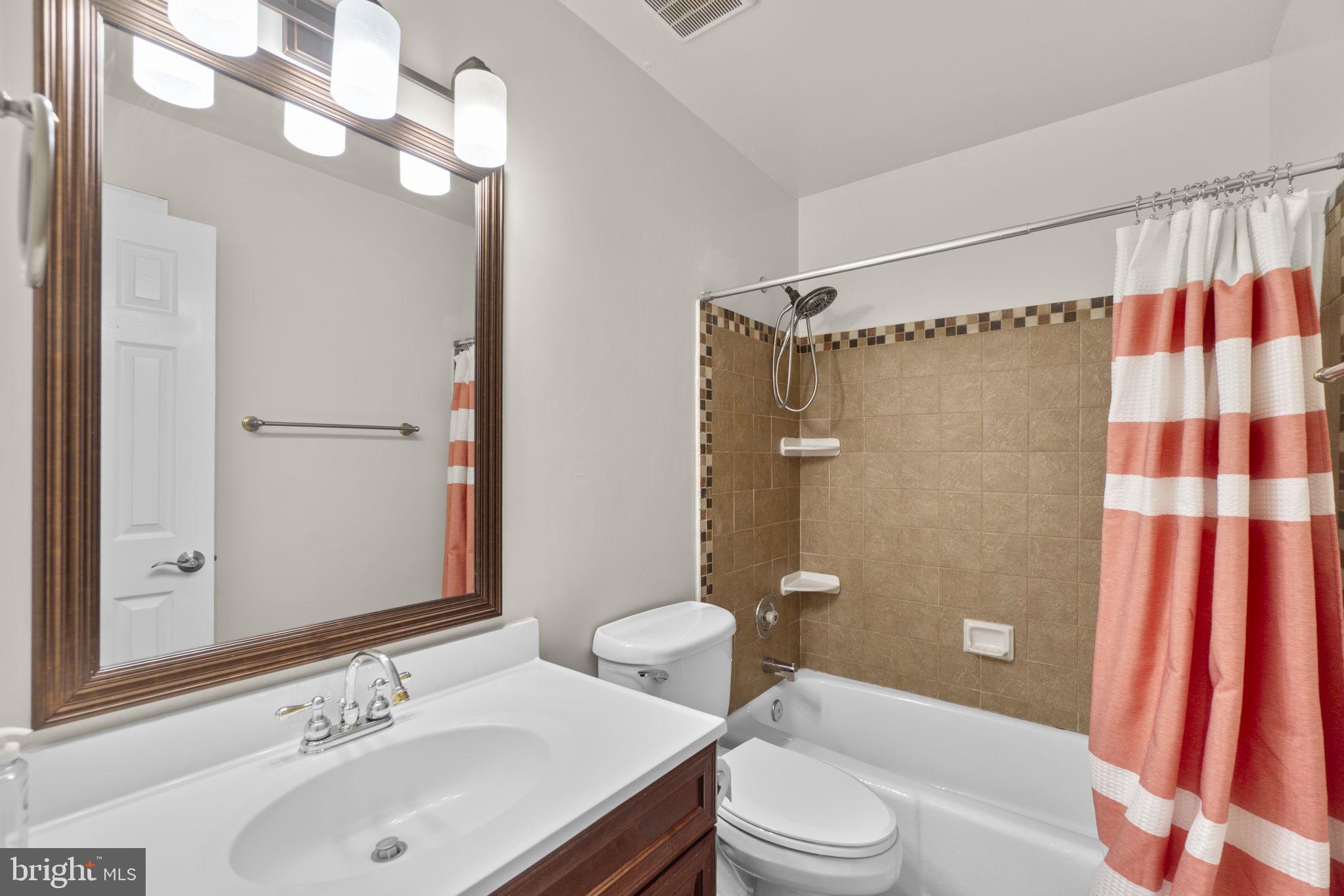 DORSET HILLS - Residential