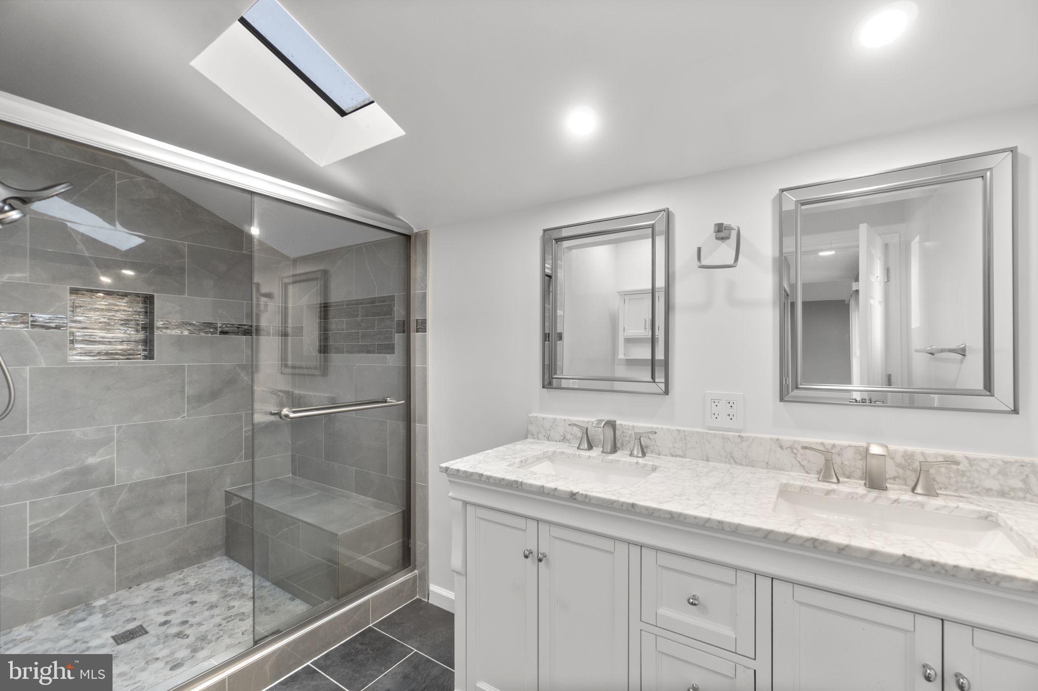 DORSET HILLS - Residential