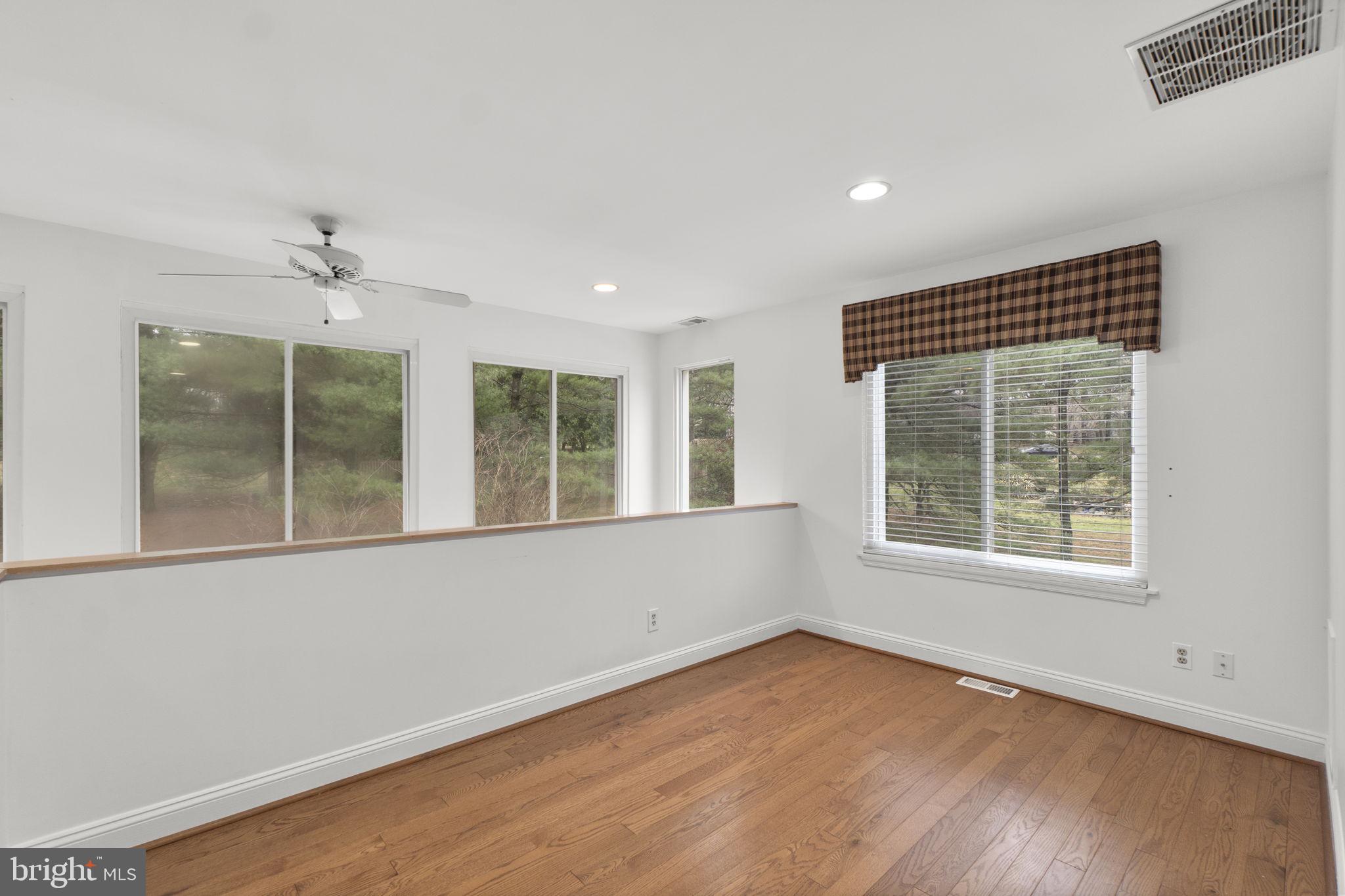 DORSET HILLS - Residential