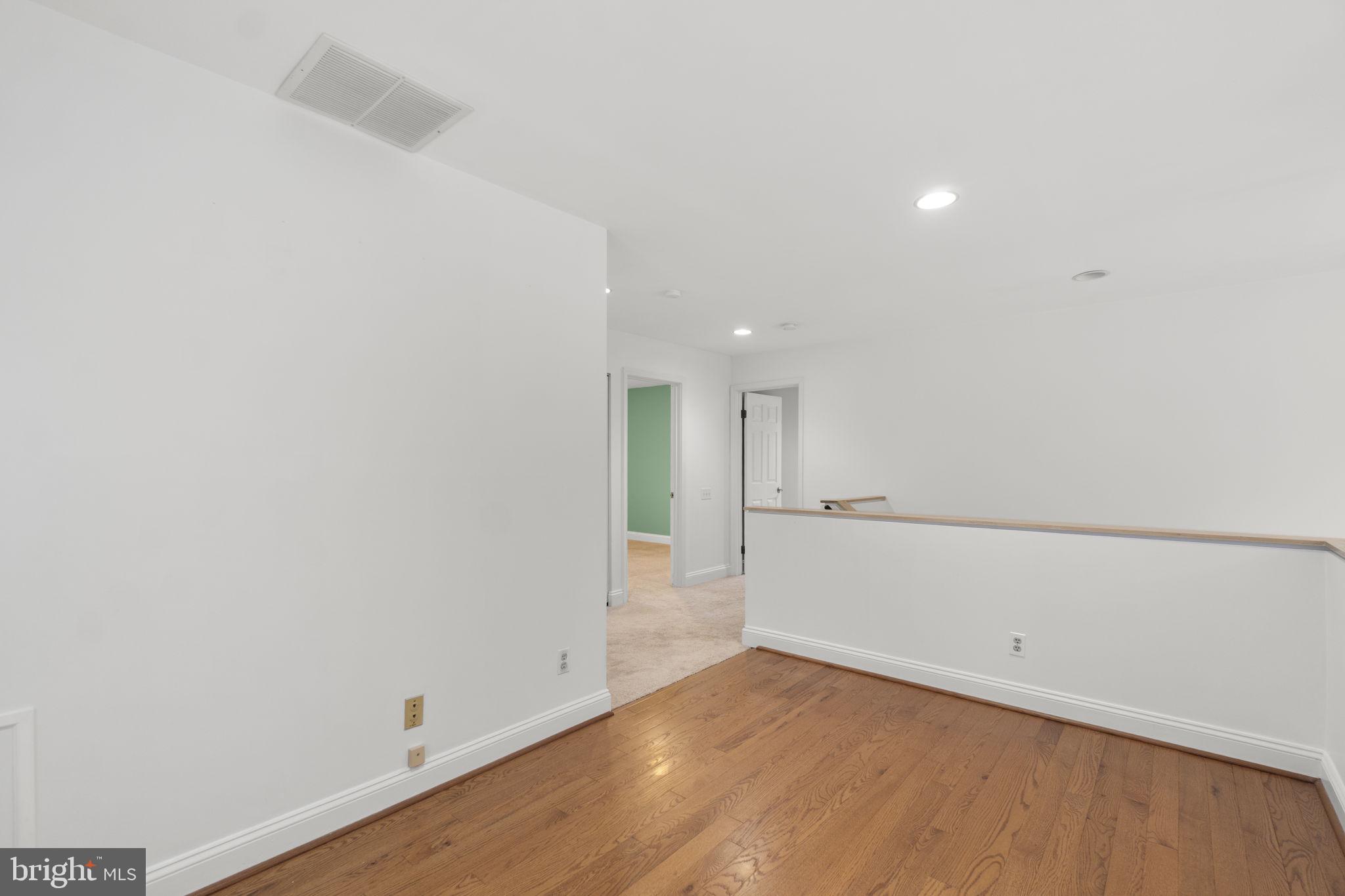 DORSET HILLS - Residential