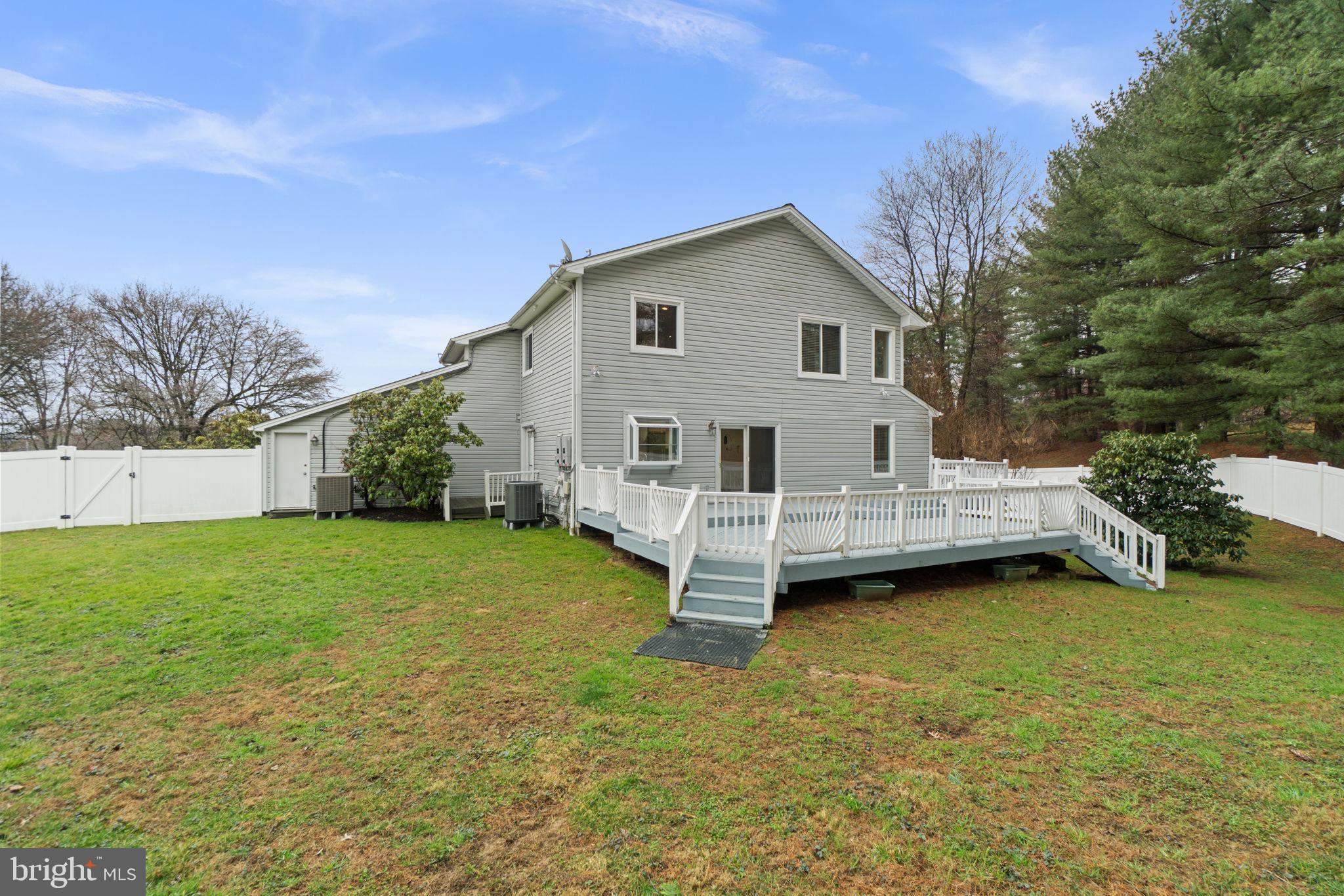 DORSET HILLS - Residential