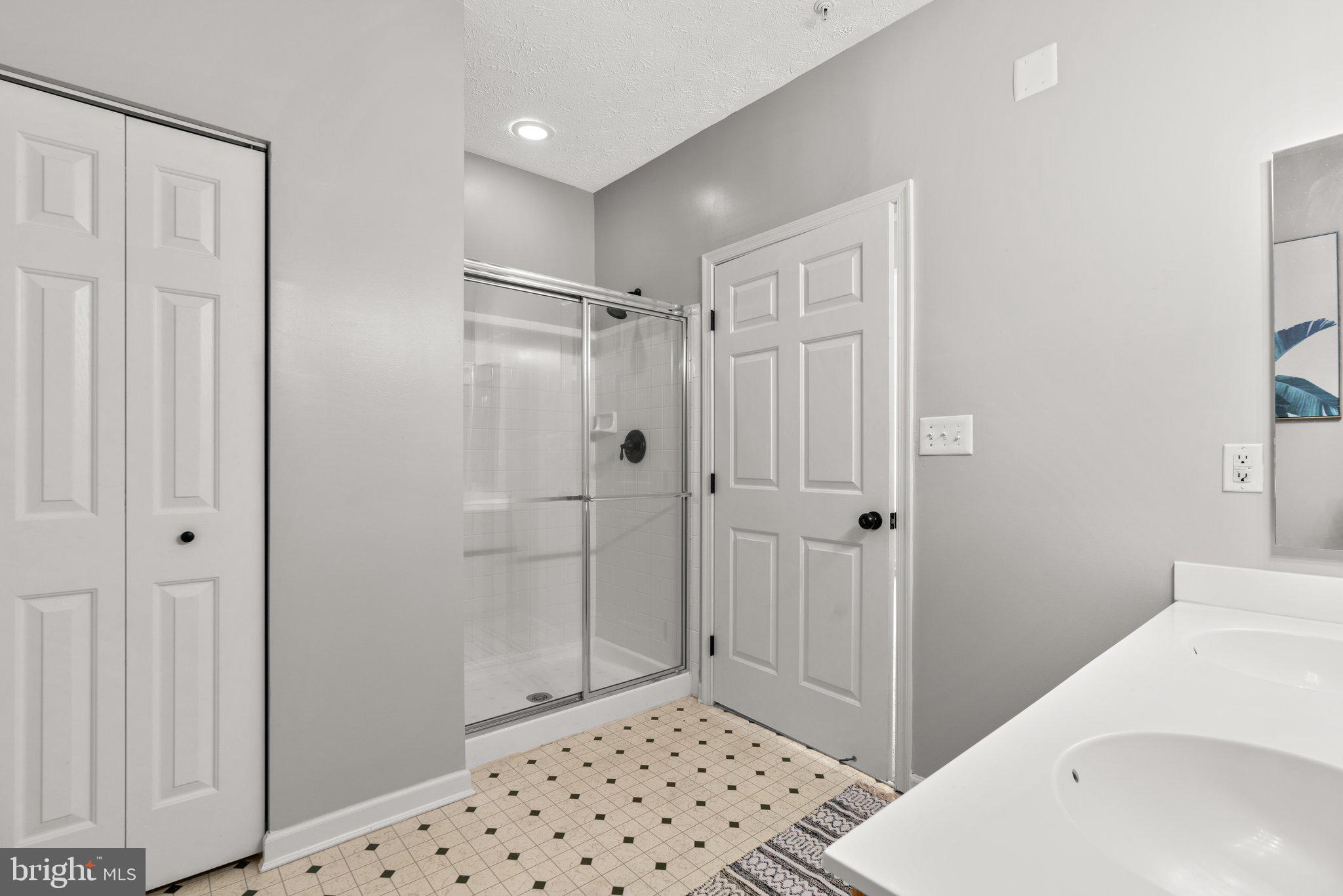 PINEY ORCHARD - Residential