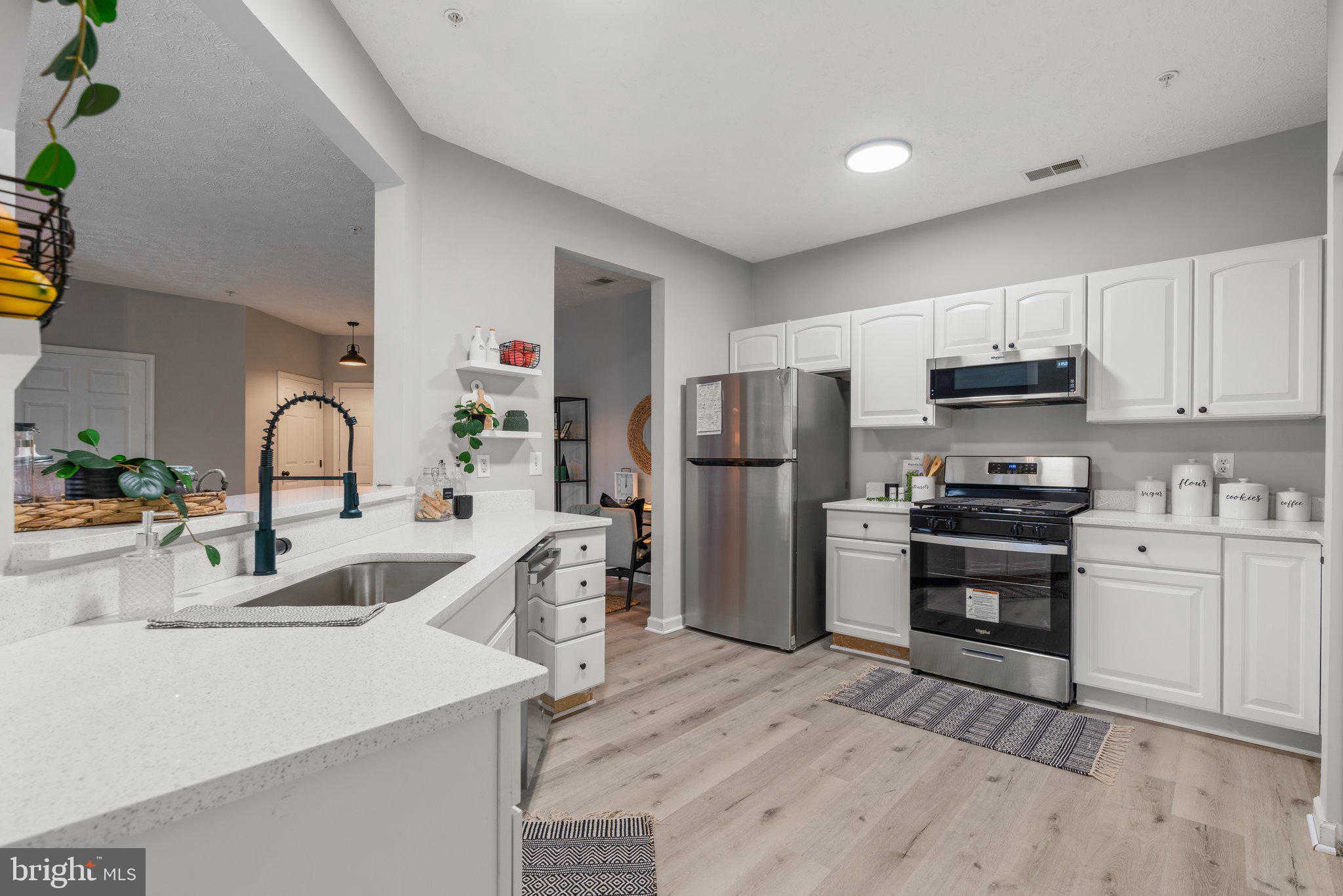 PINEY ORCHARD - Residential