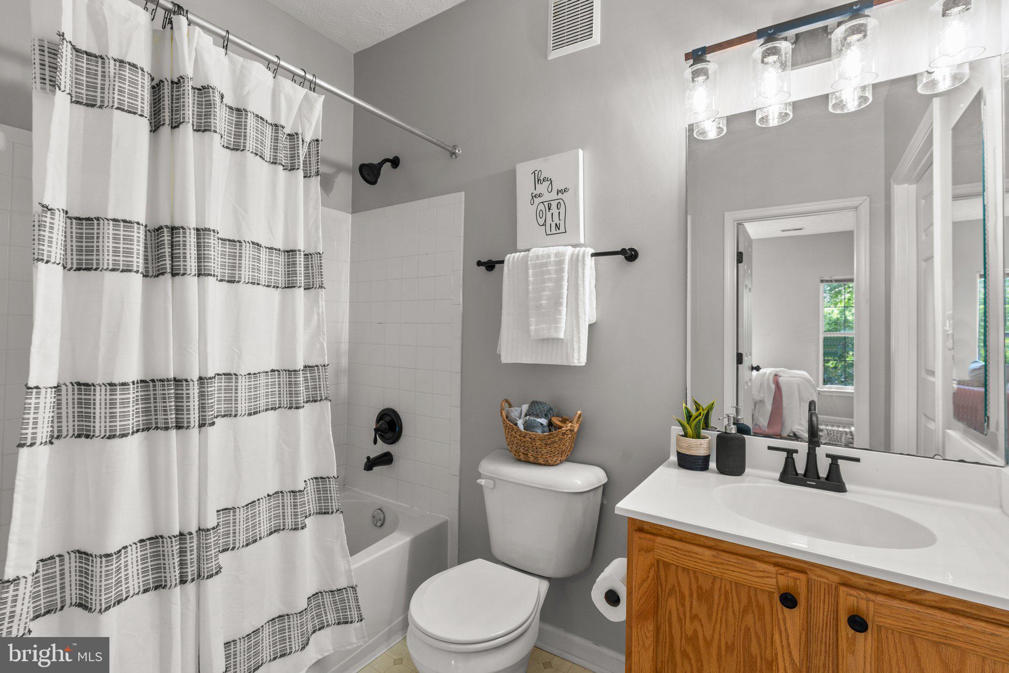 PINEY ORCHARD - Residential