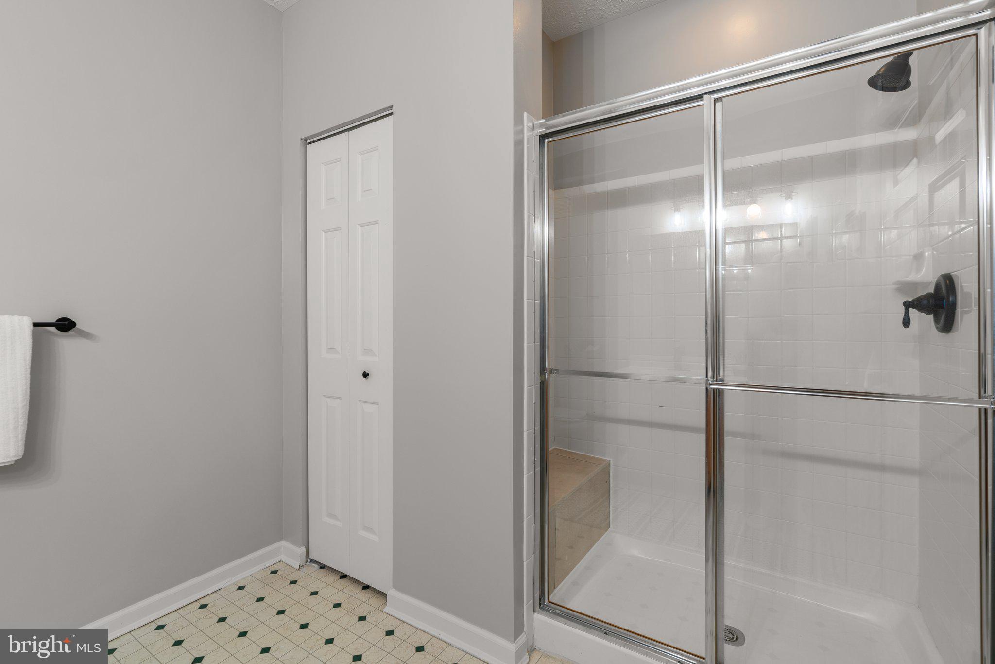 PINEY ORCHARD - Residential