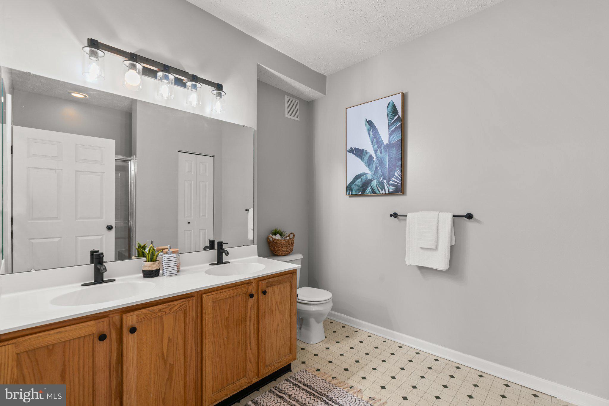 PINEY ORCHARD - Residential