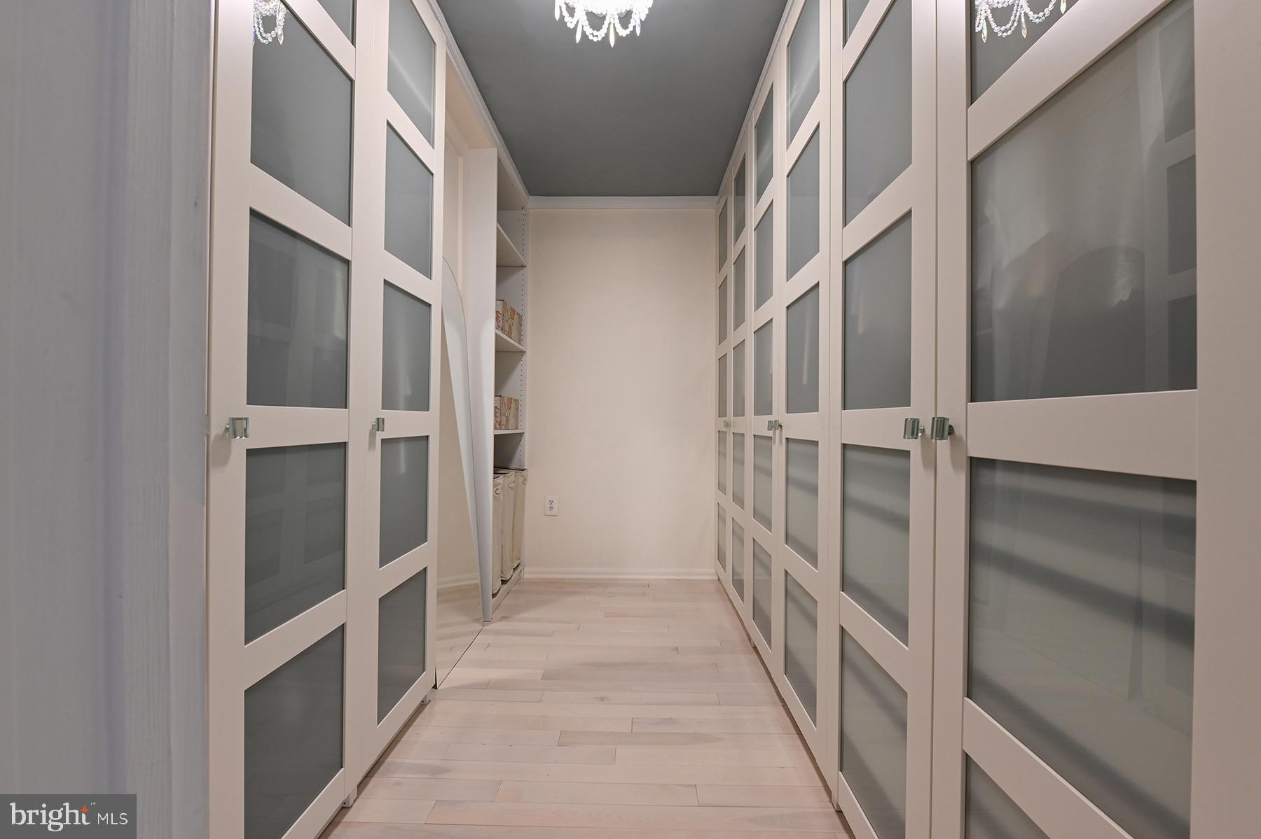 SOUTH CREEK VIEW - Residential