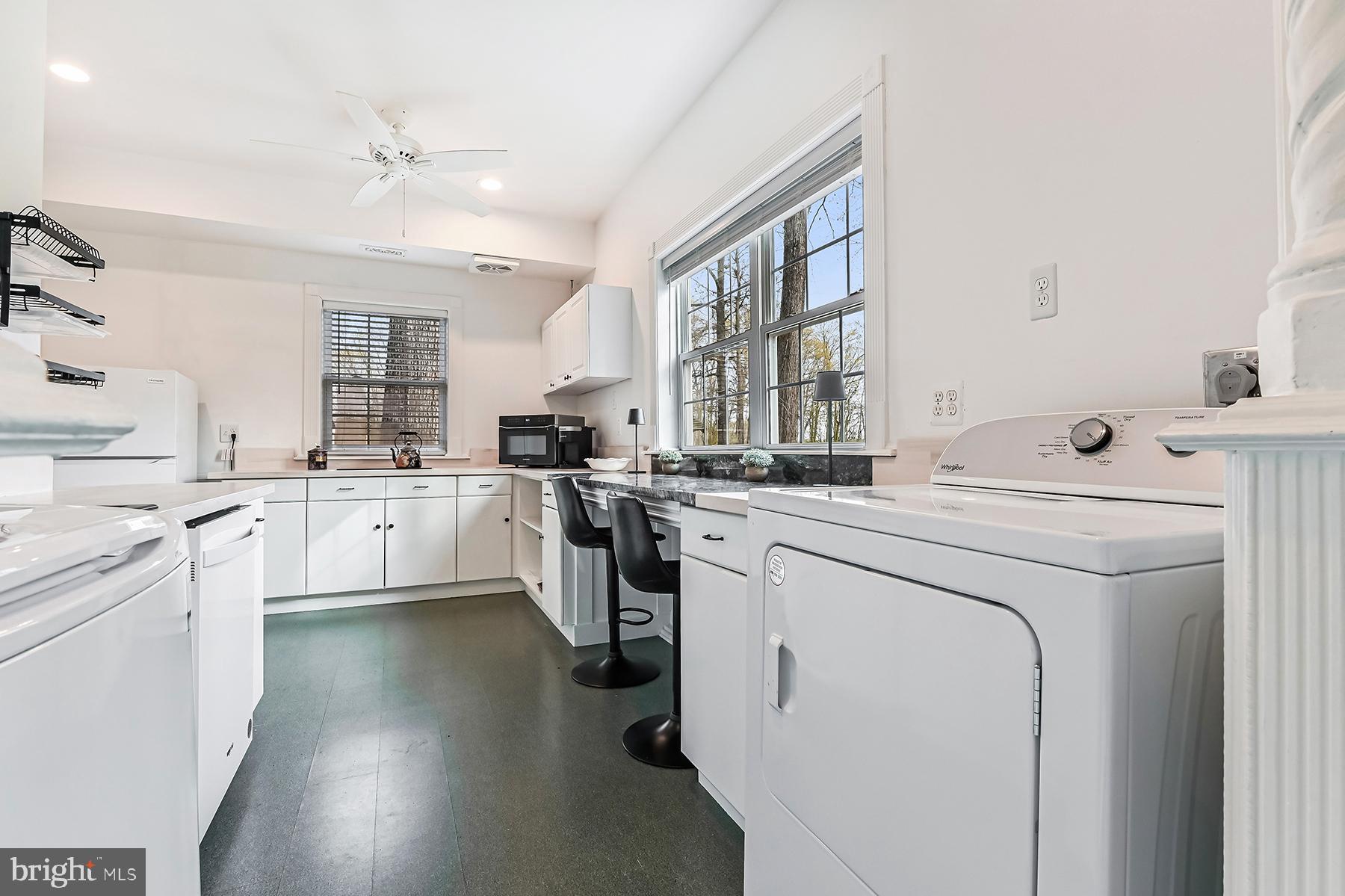 SOUTH CREEK VIEW - Residential