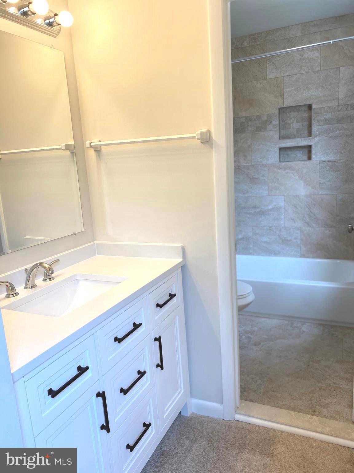 DALE CITY - Residential