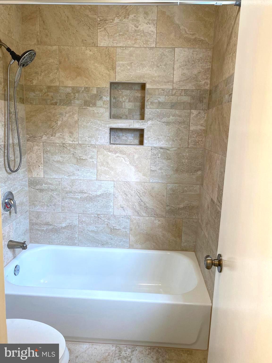 DALE CITY - Residential