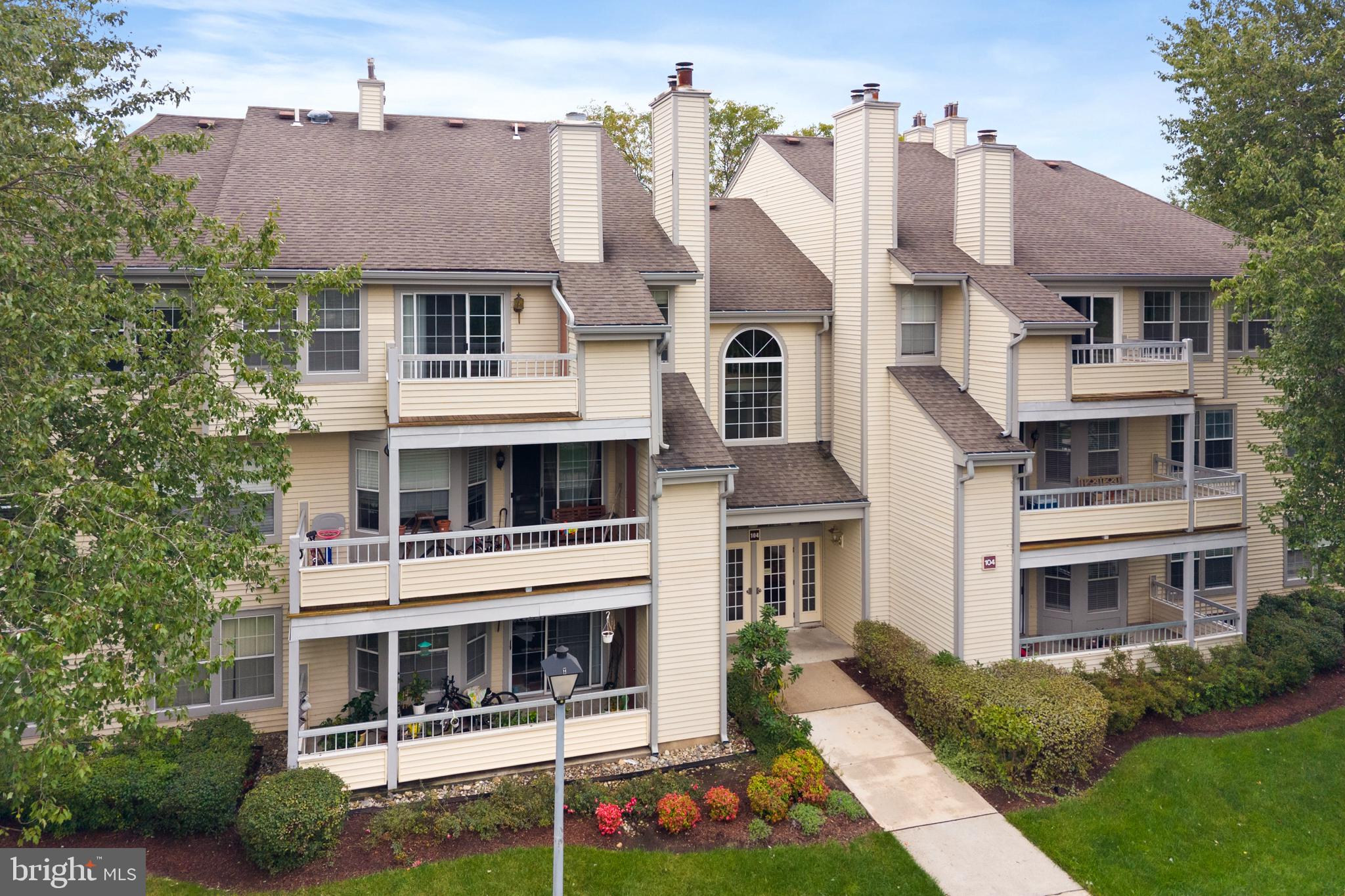 104 HERITAGE BOULEVARD 9