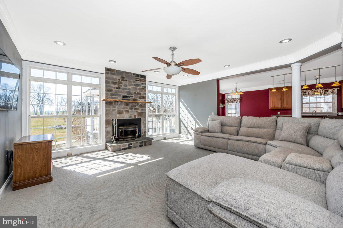 SUMMIT VIEW ESTATES - Residential