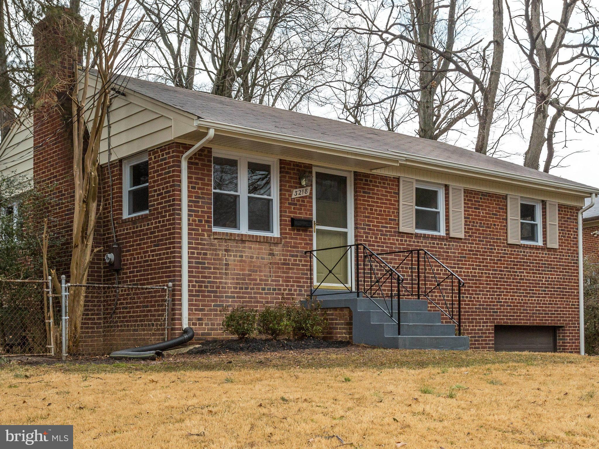 BROYHILL PARK - Residential