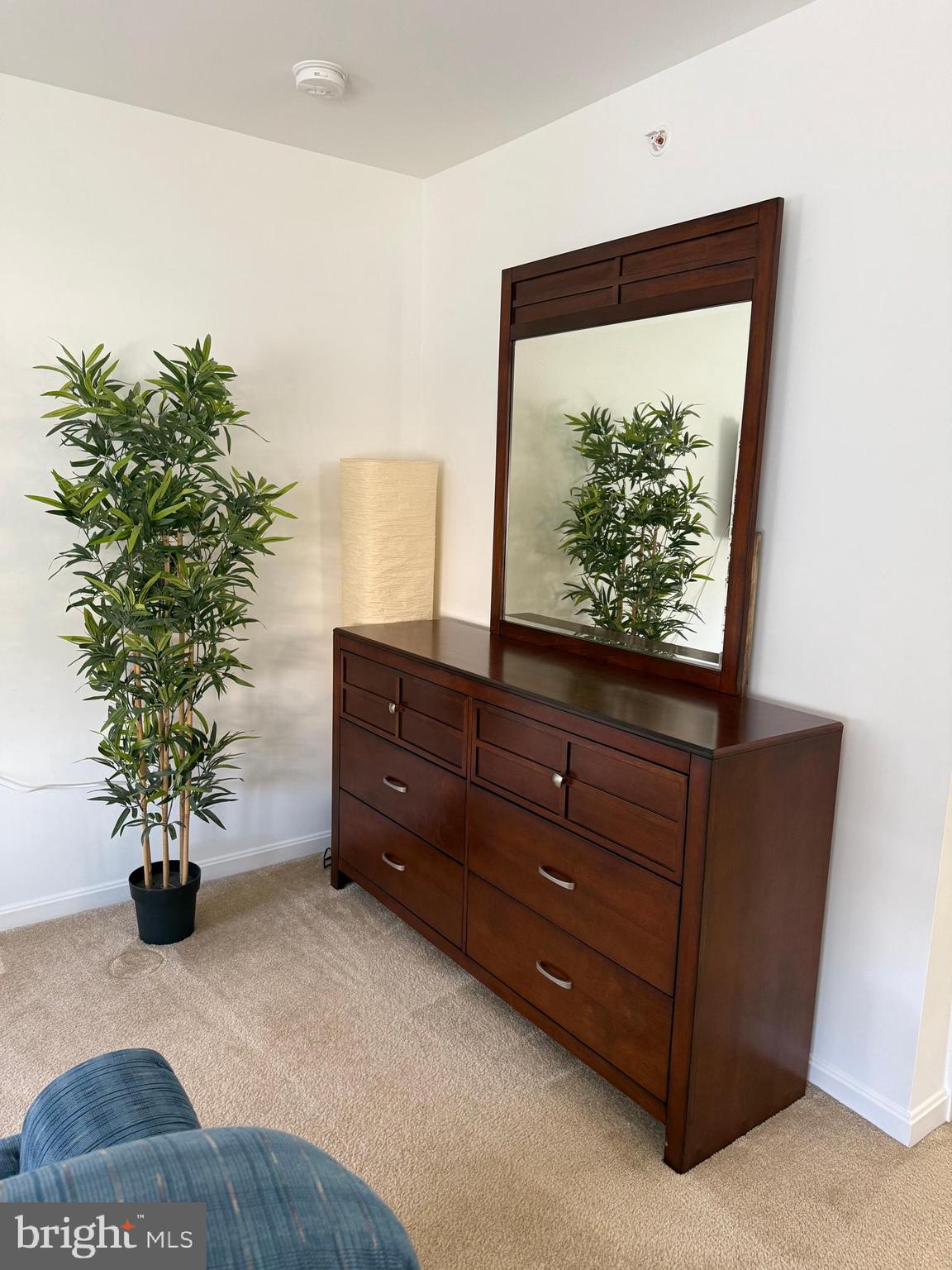 RESERVOIR RIDGE - Residential Lease