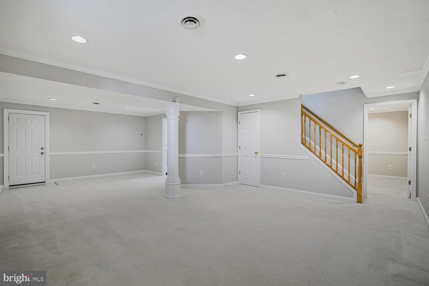 NEWINGTON FOREST - Residential